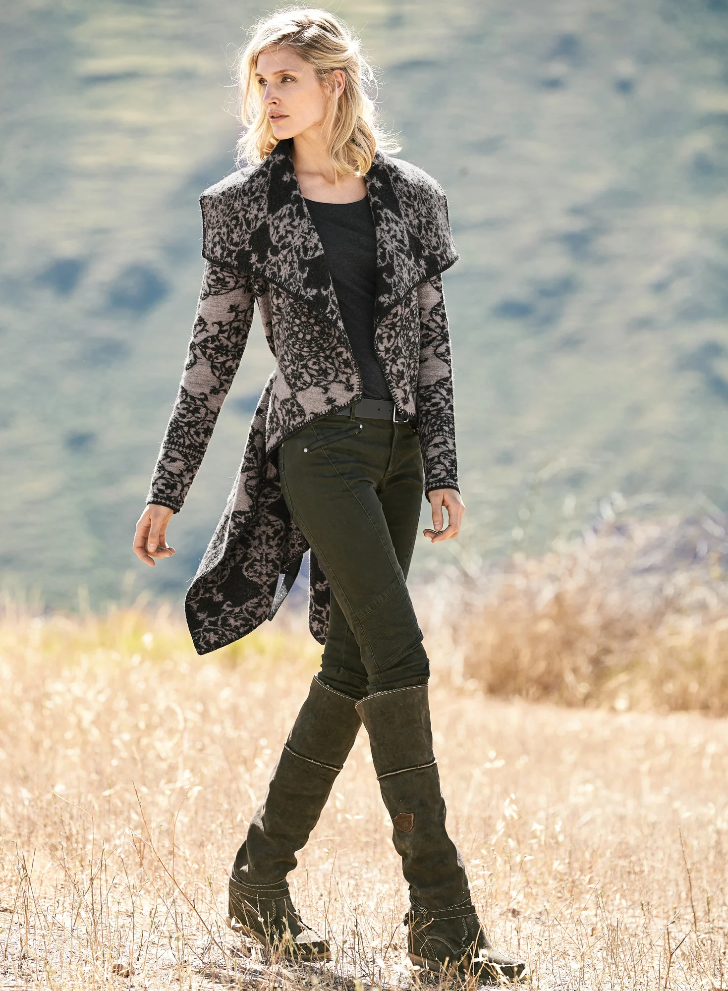 Amaru Cardigan - Image 2
