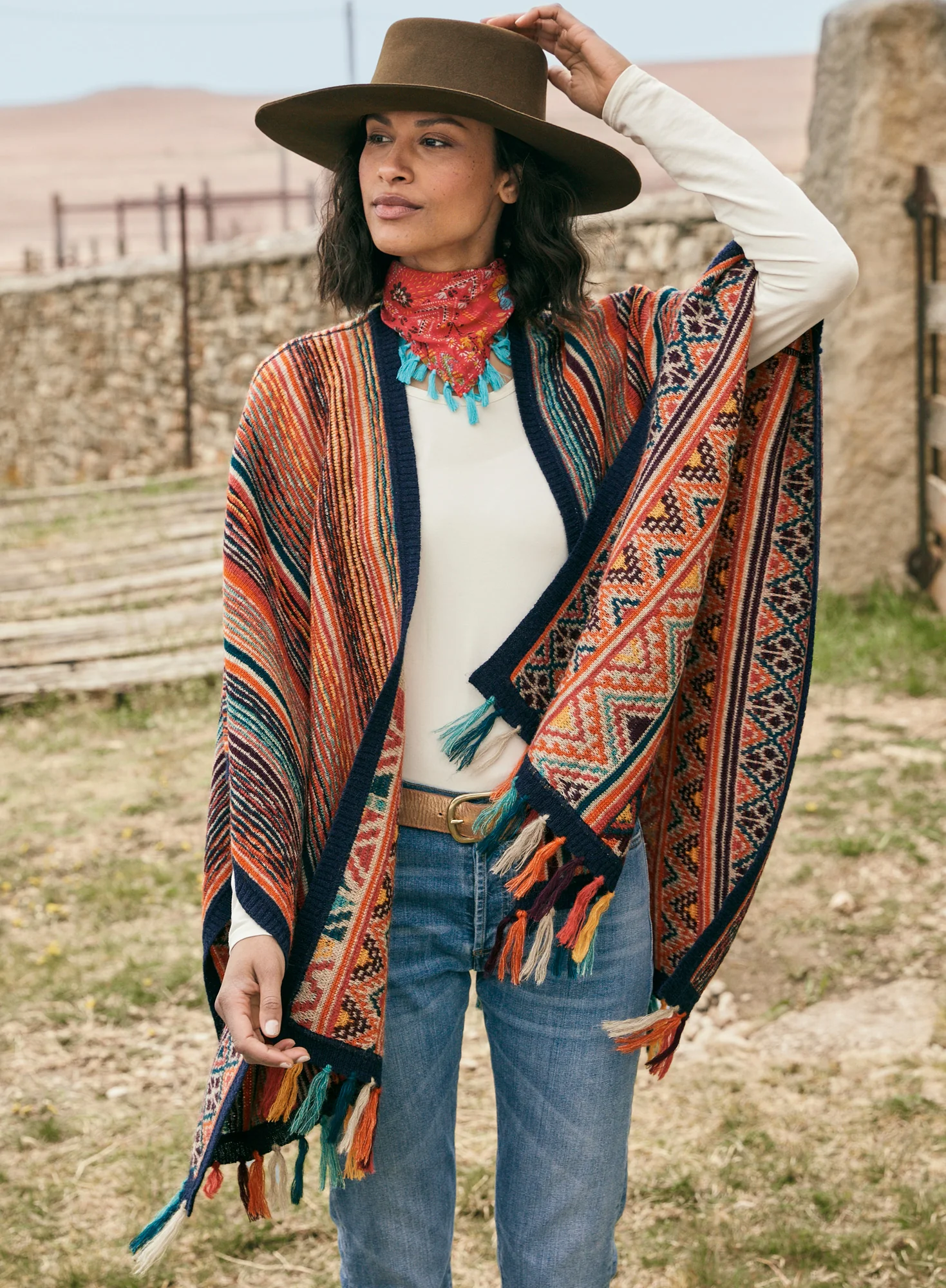 Apurimac Reversible Ruana - Image 2