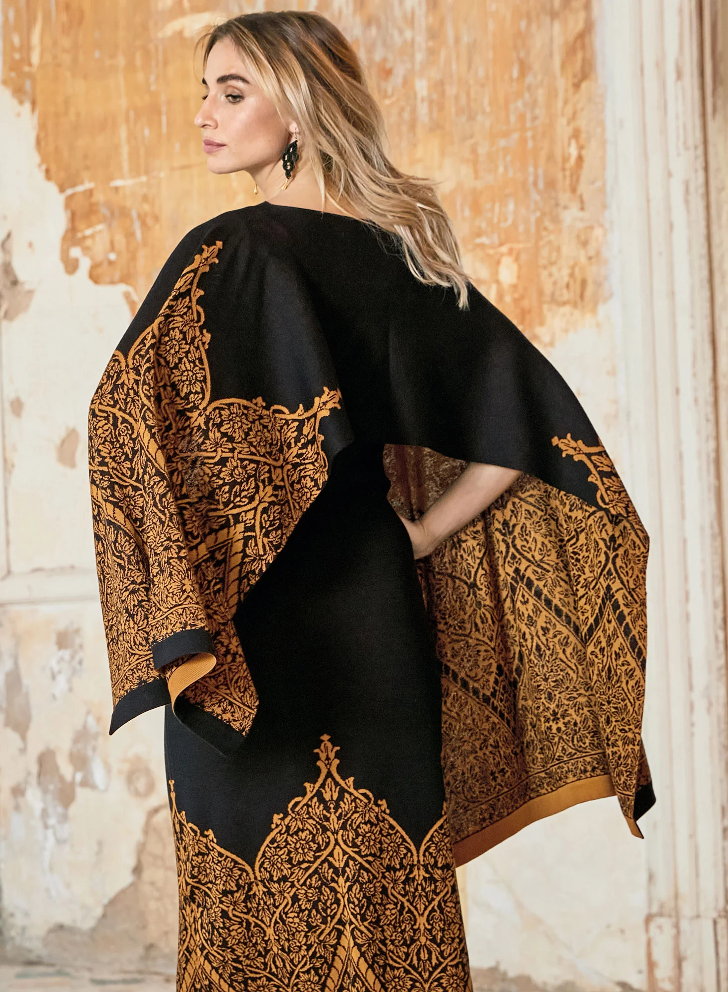 Arabesque Revers. Dress/Poncho - Image 2