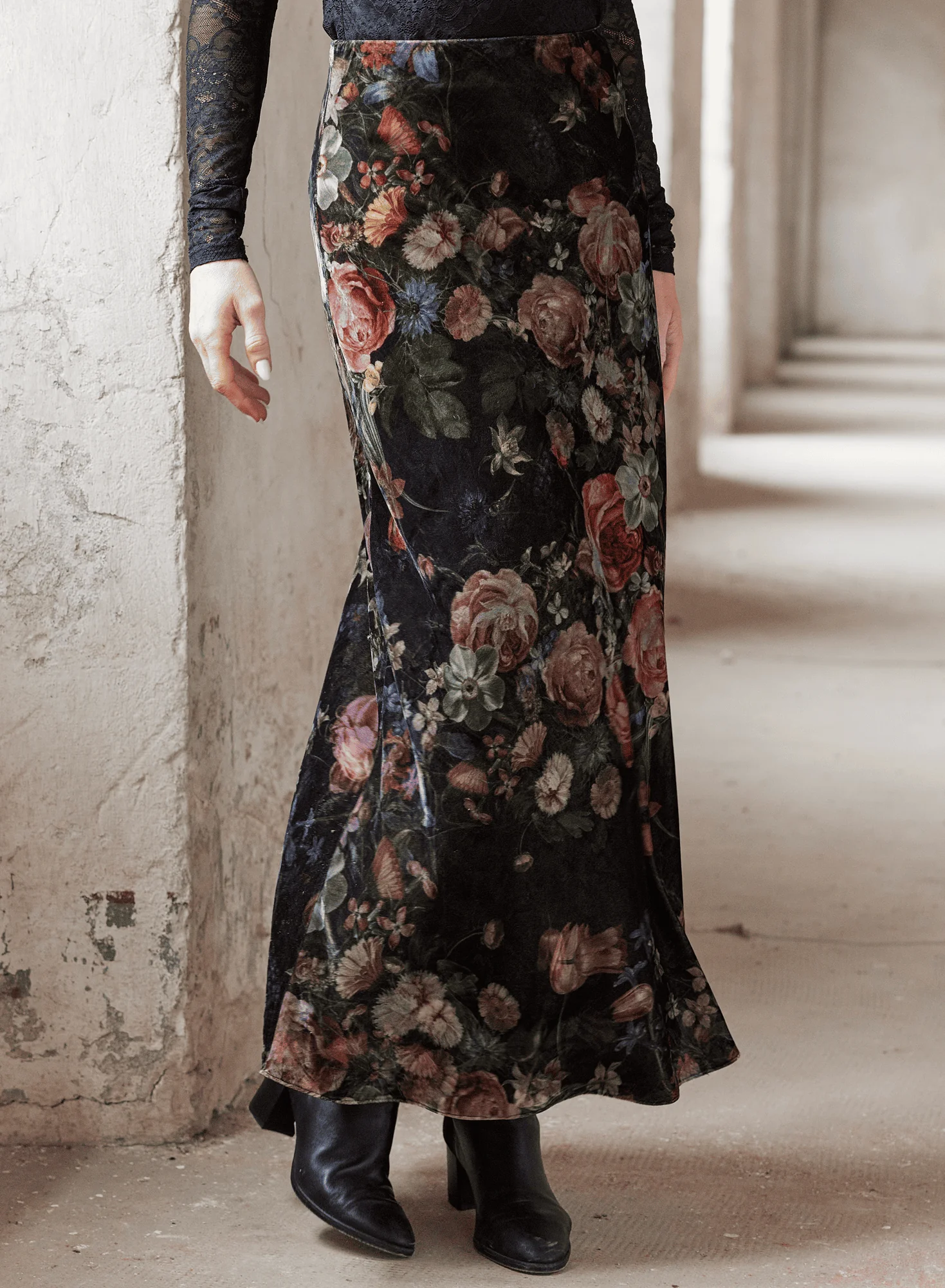 Ardennes Bias Velvet Skirt