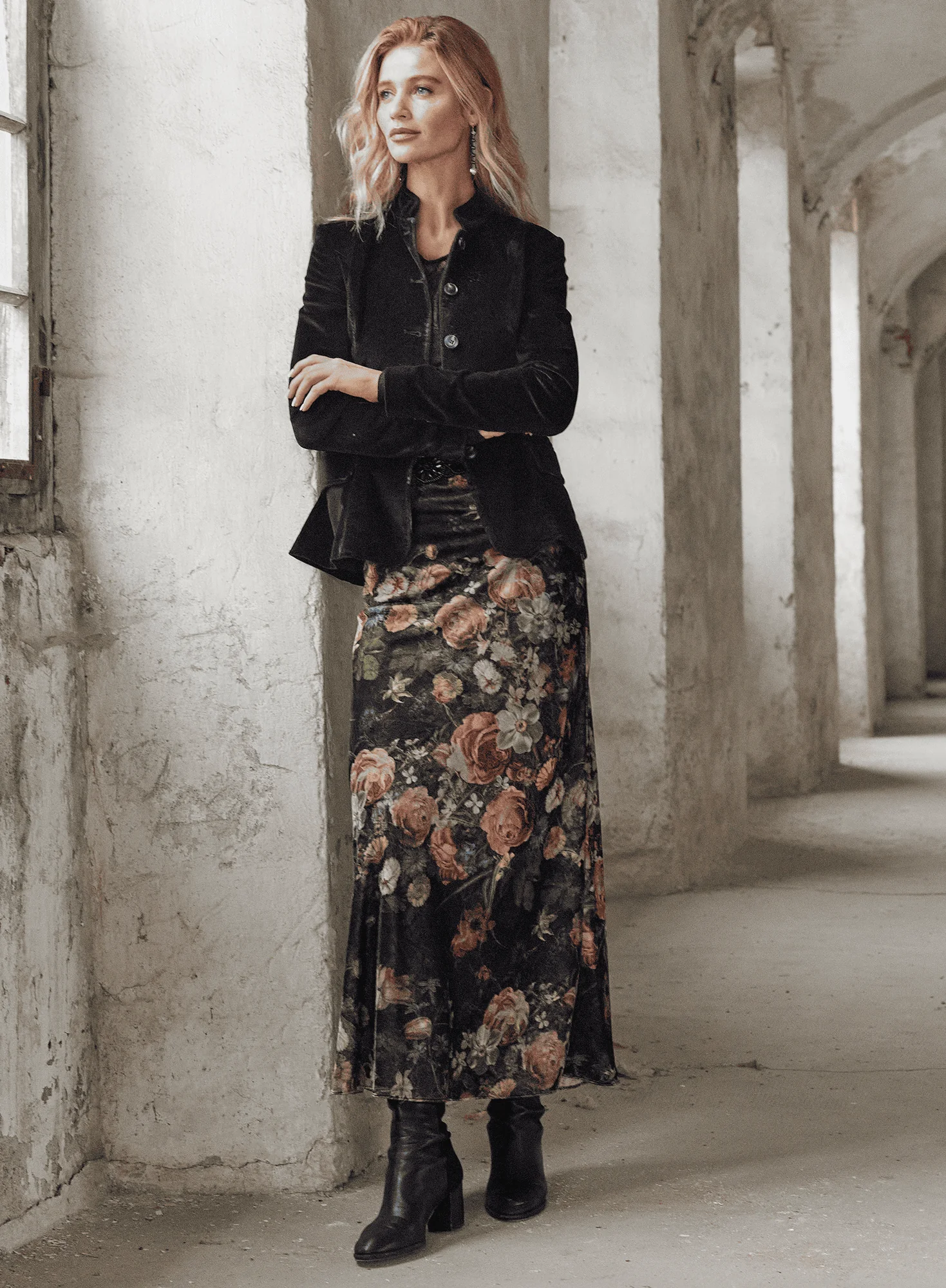 Ardennes Bias Velvet Skirt - Image 4