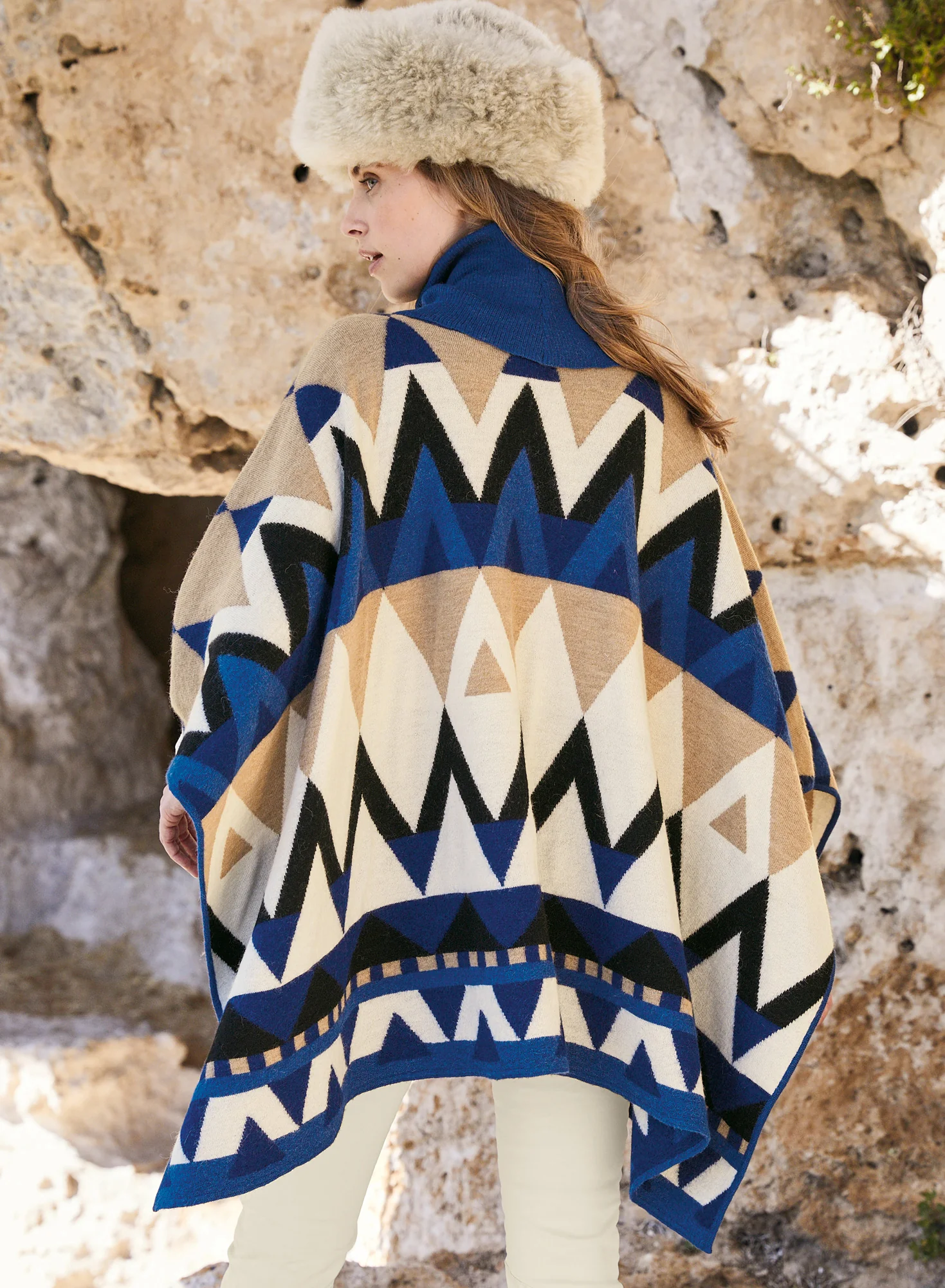 Baluran Poncho - Image 2