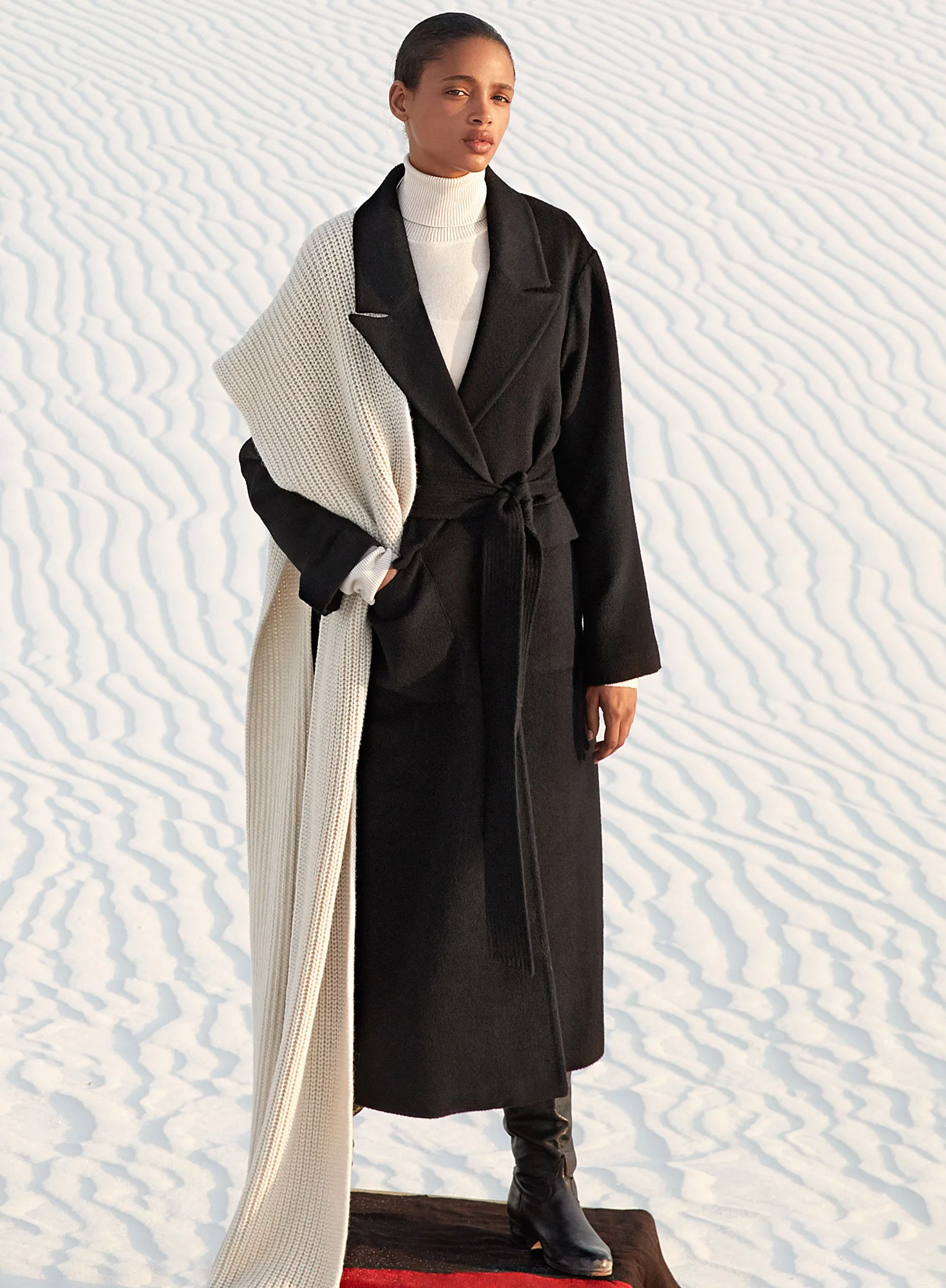 Basic T-Neck - Image 3