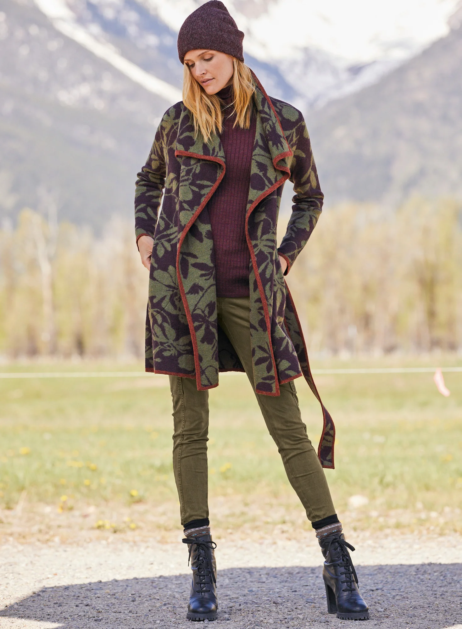 Bellona Knit Coat - Image 5