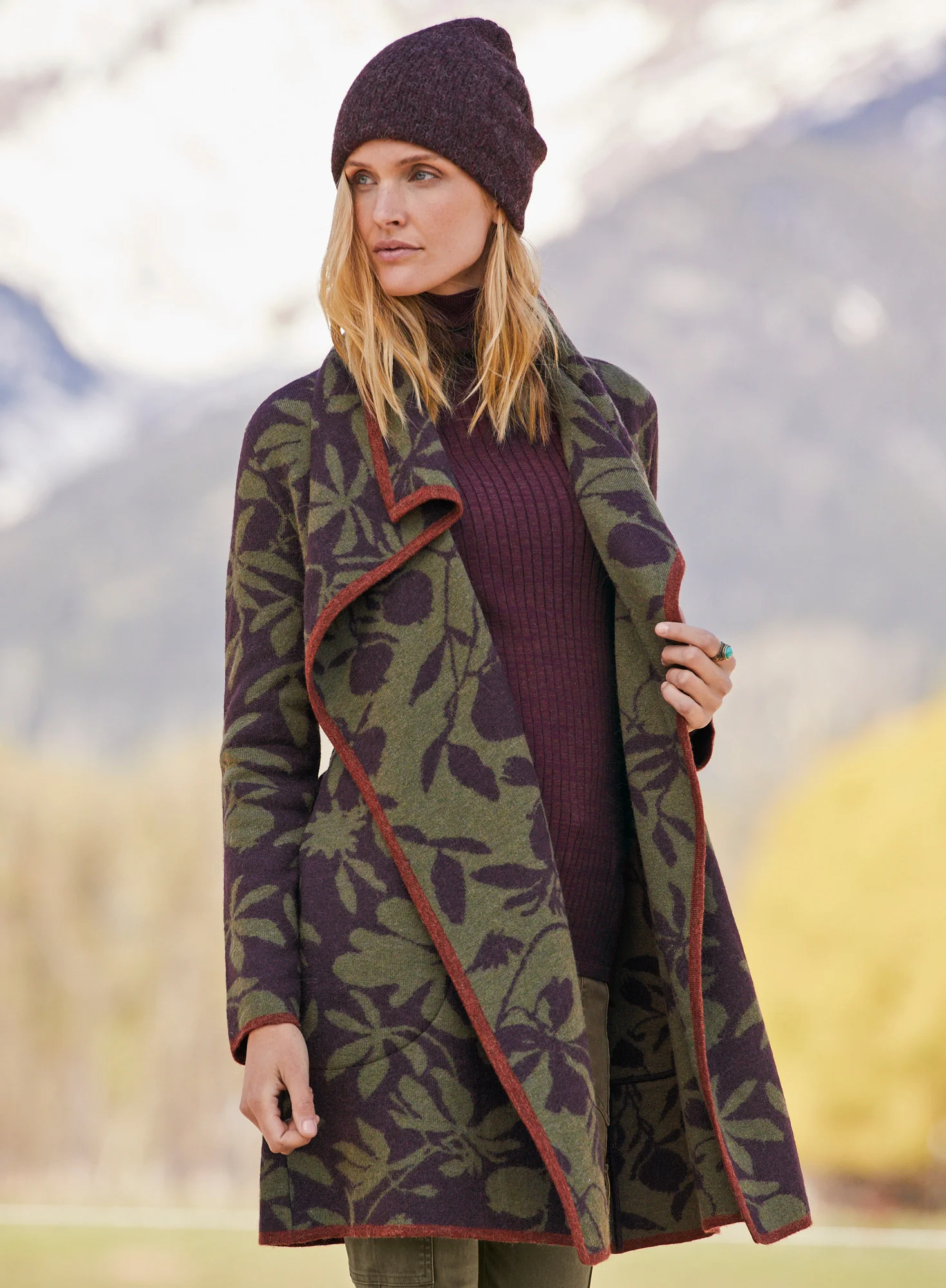 Bellona Knit Coat - Image 6