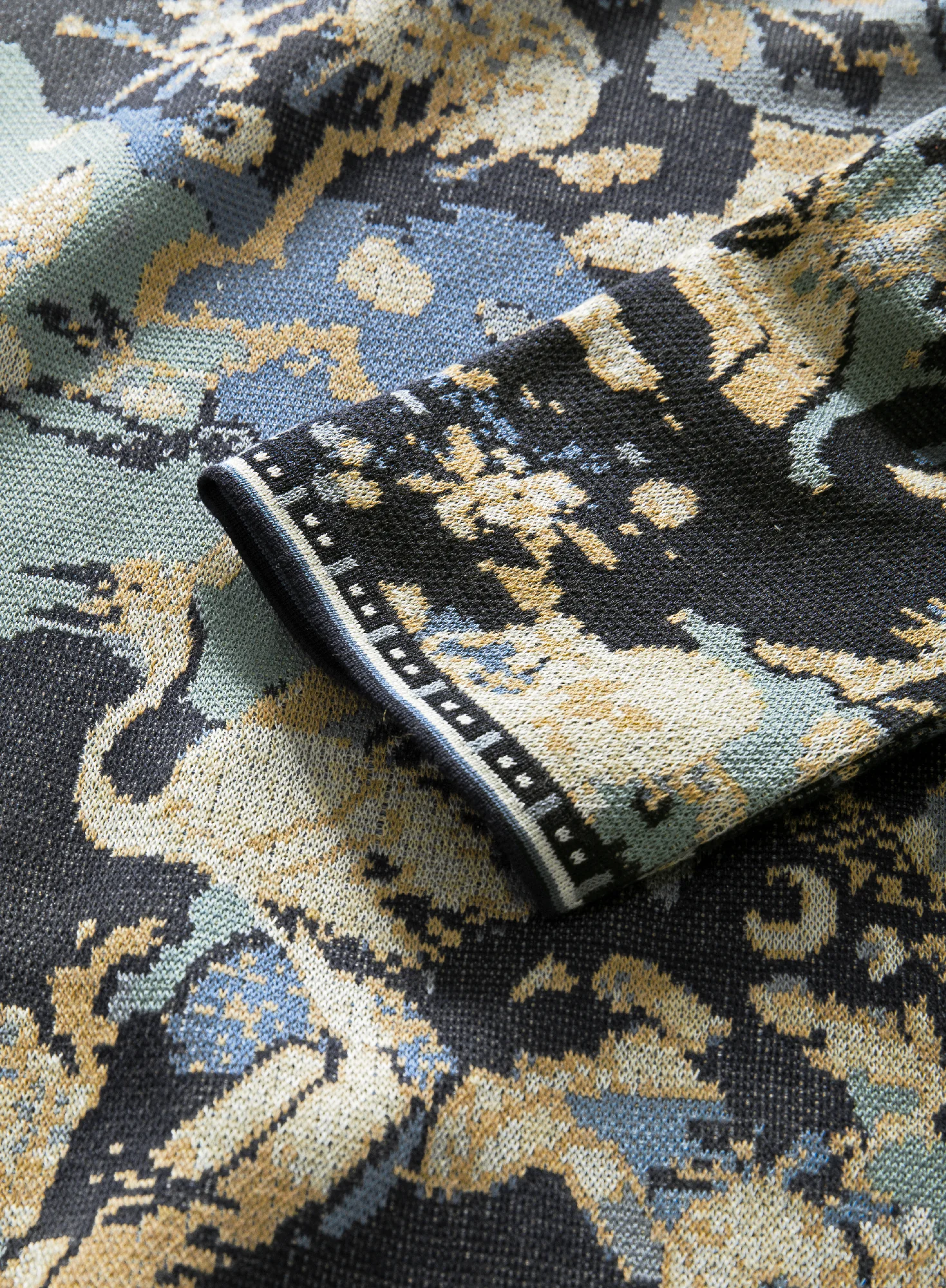 Blue Skies Tunic - Image 3