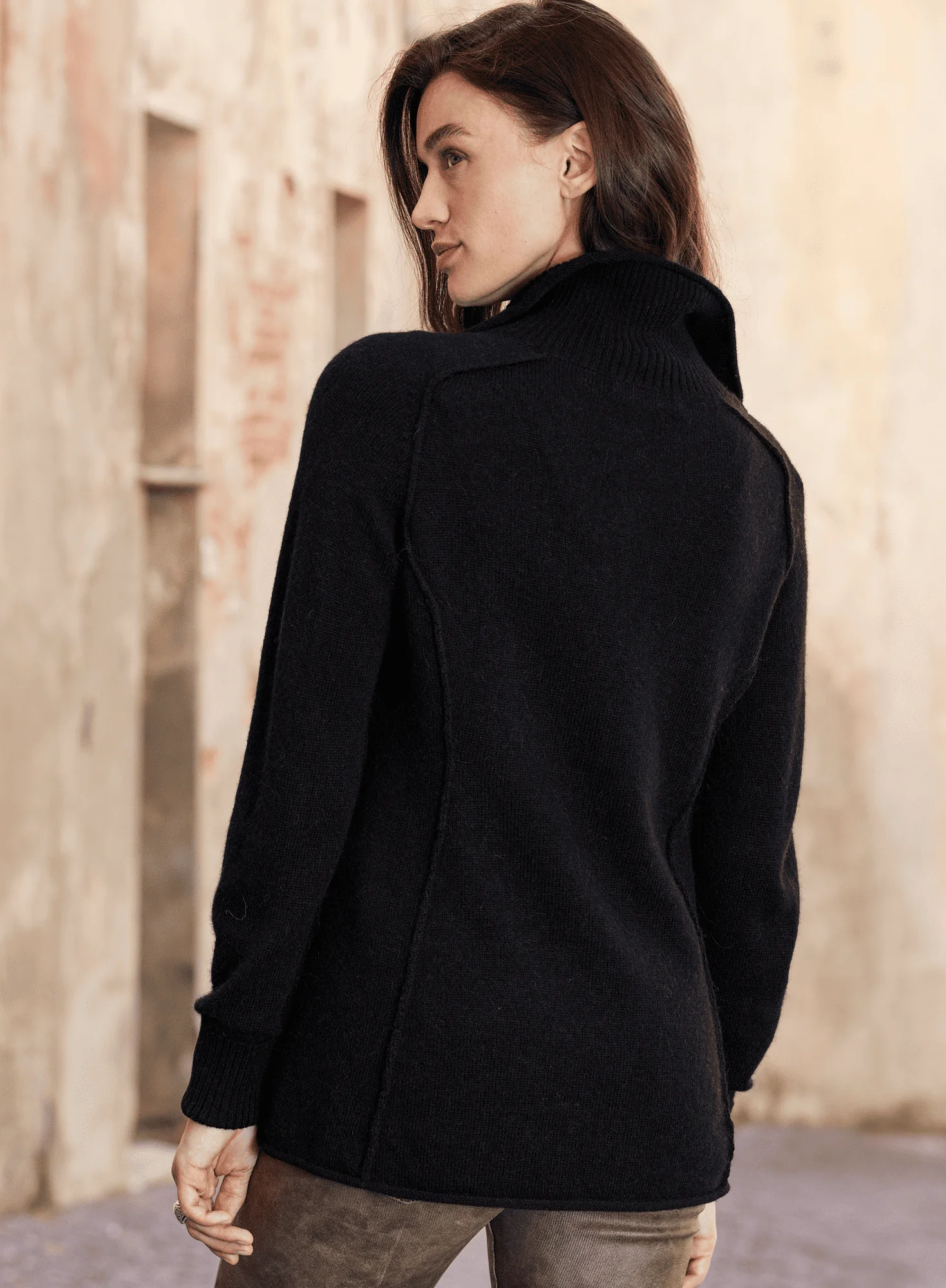 Brimfield Henley - Image 2