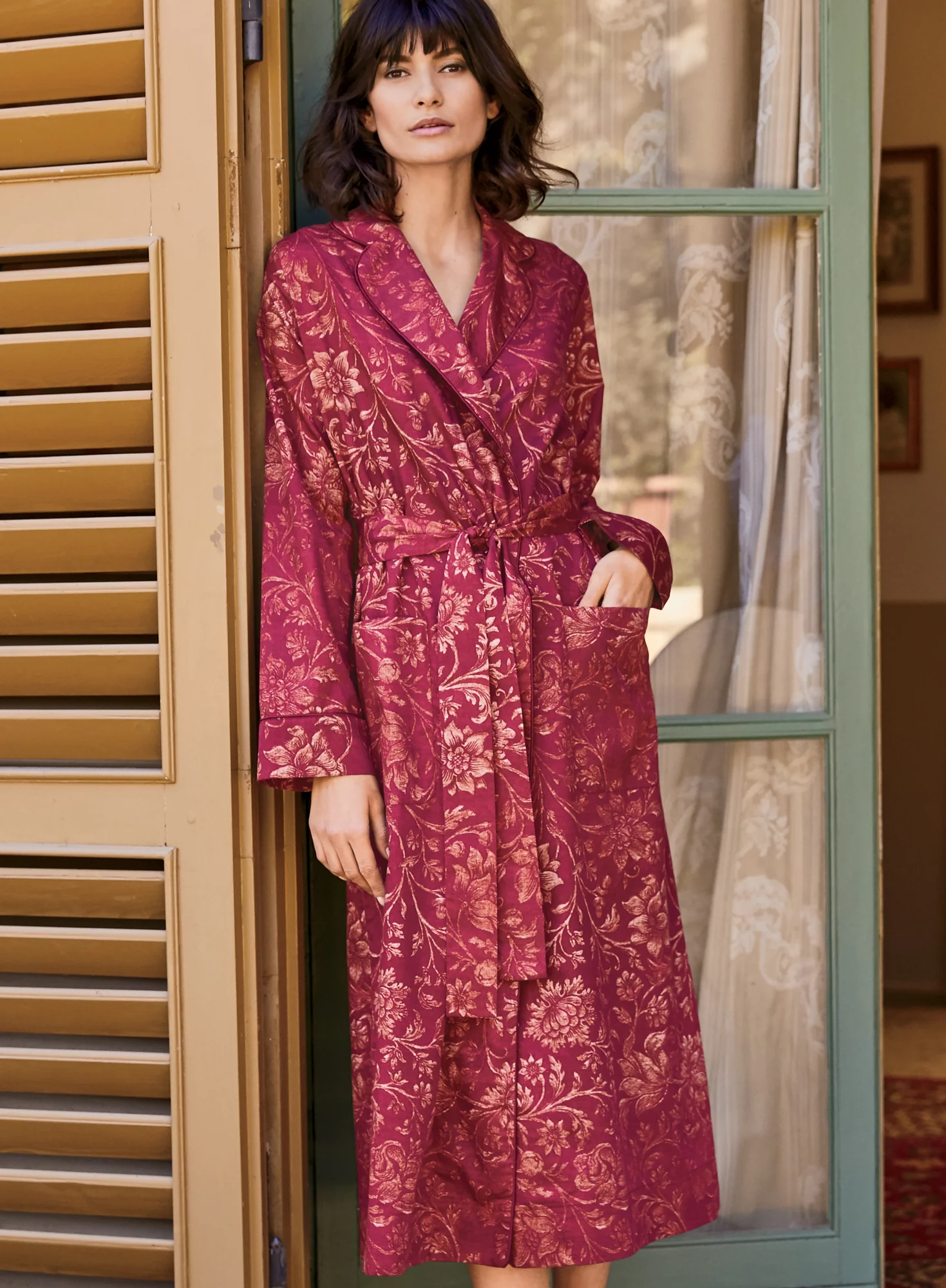 Broccato Robe