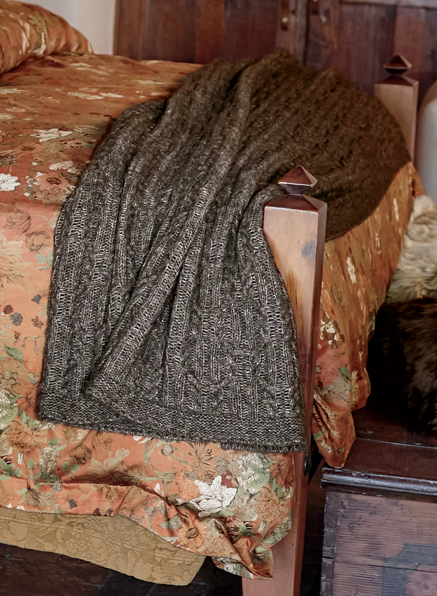 Cable Knit Throw