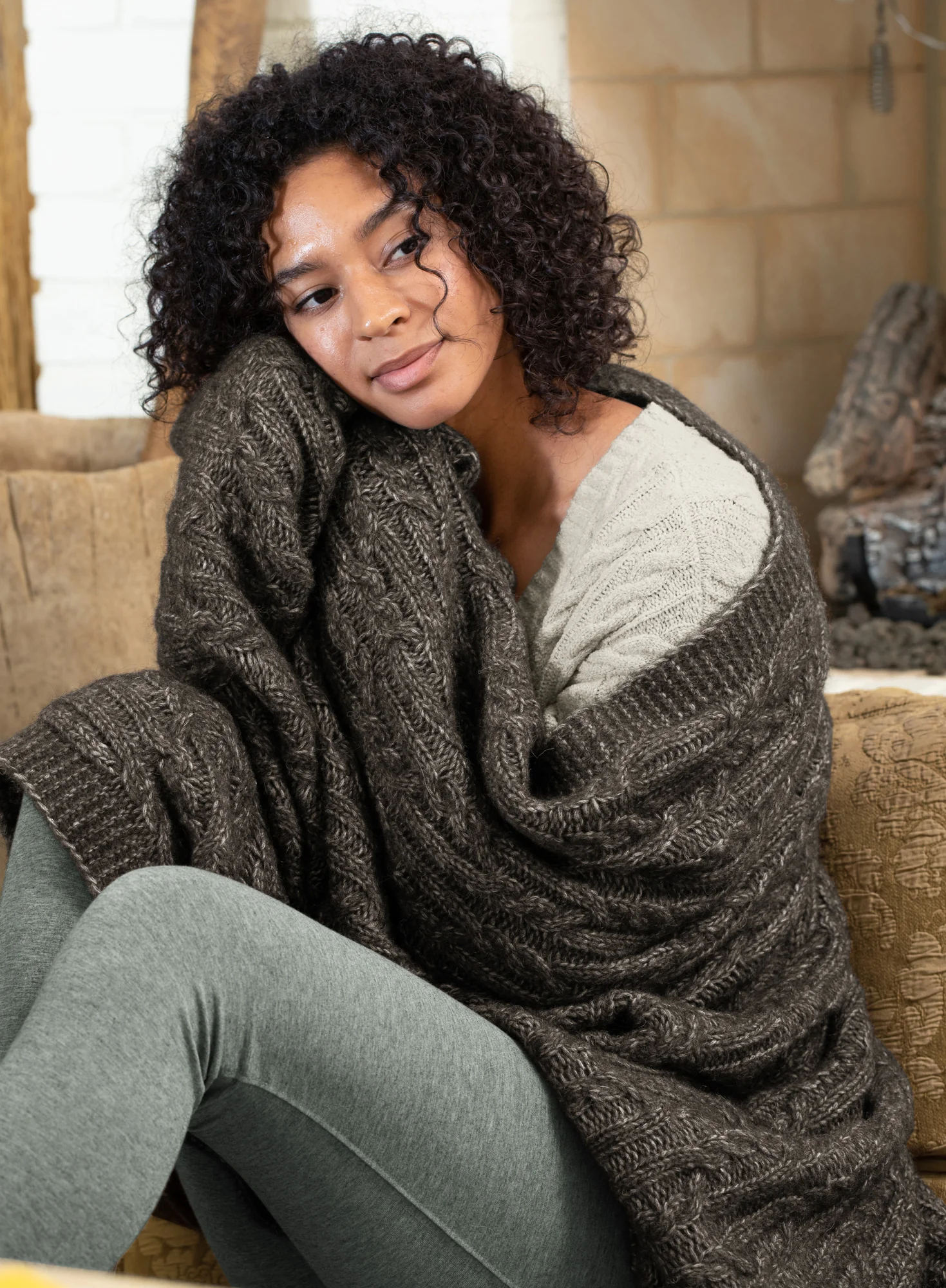 Cable Knit Throw - Image 3