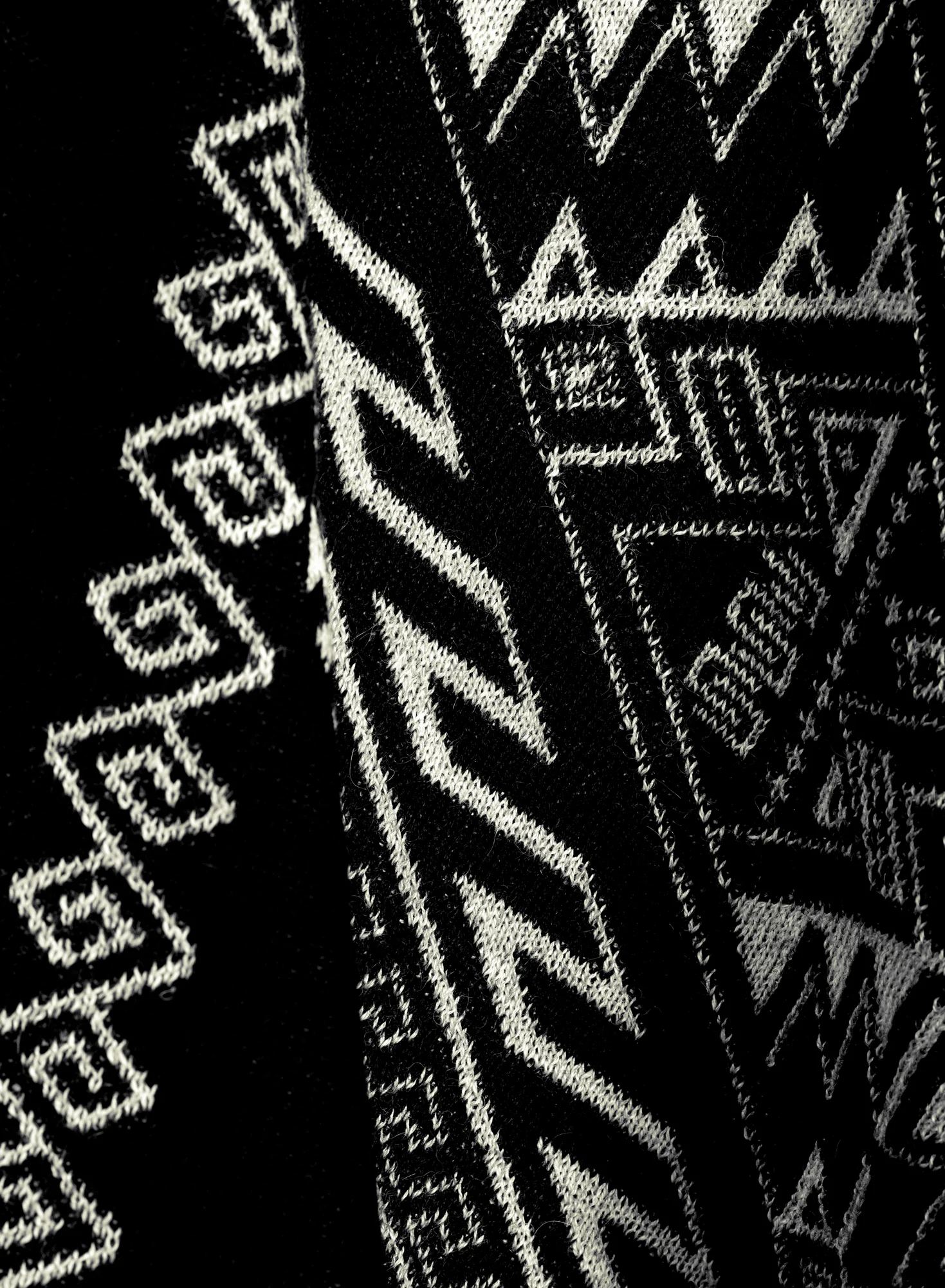 Chaski Reversible Ruana - Image 4