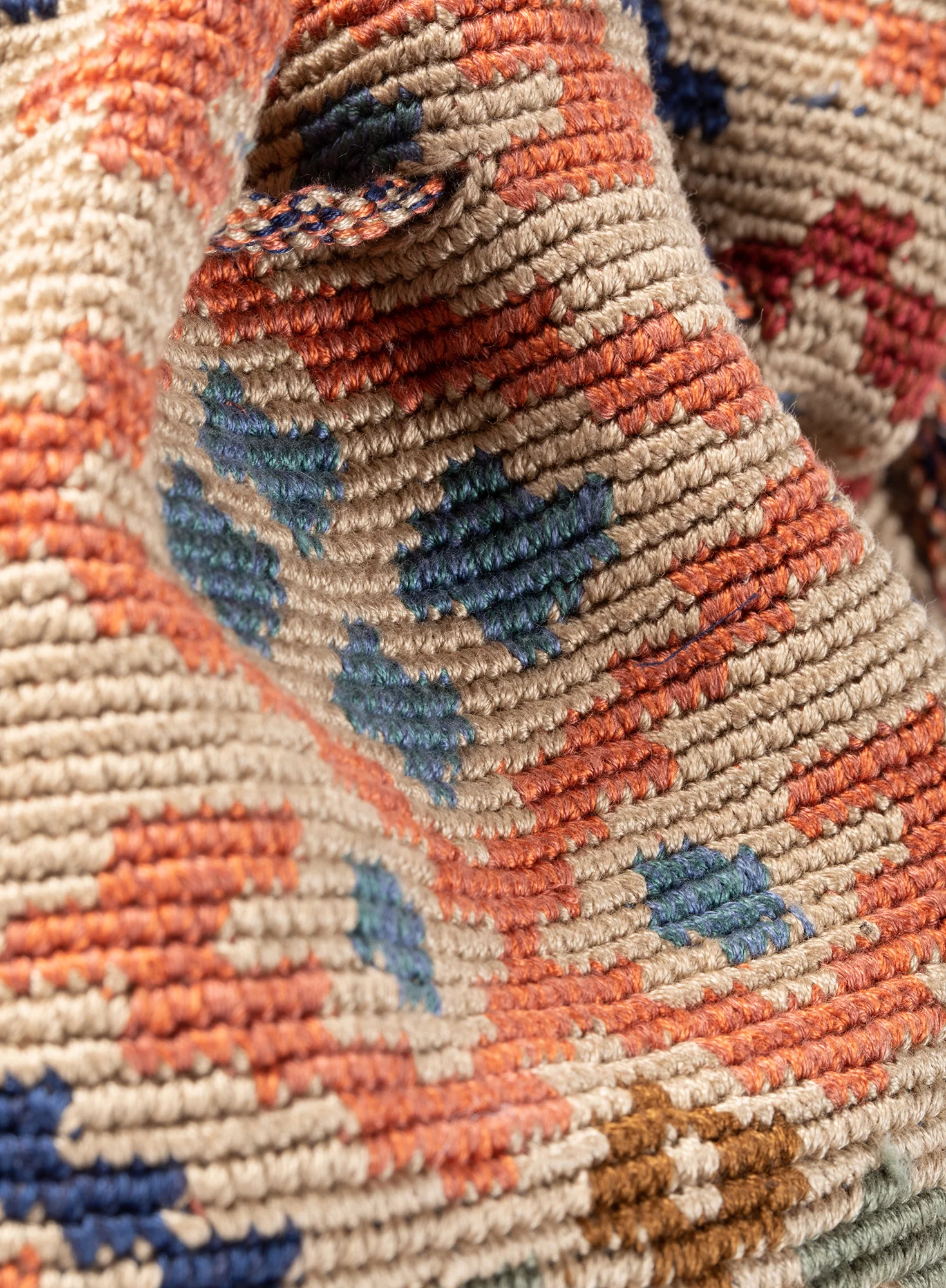 Chenoa Bucket Bag - Image 5