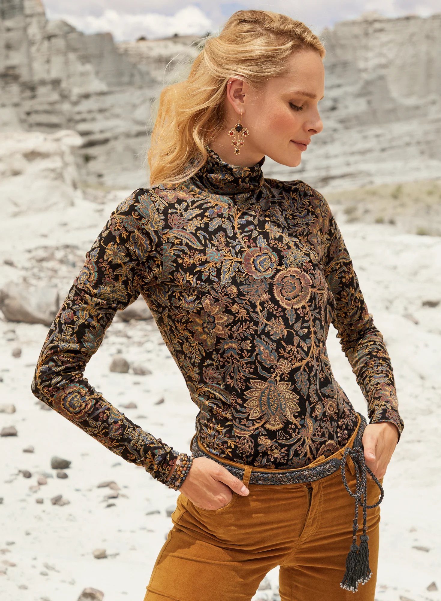 Chintz T-Neck - Image 5