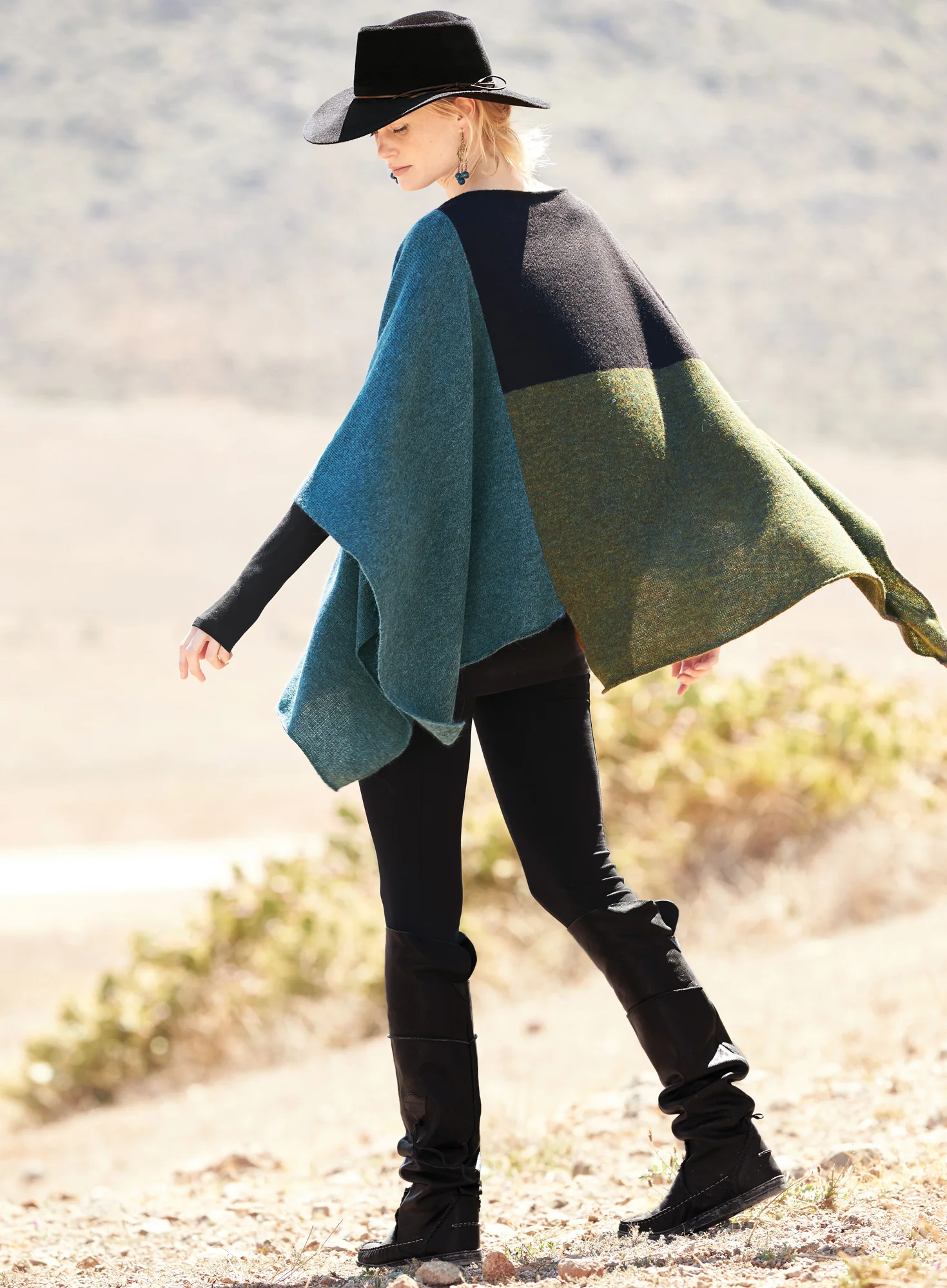 Colorblock Poncho - Image 3