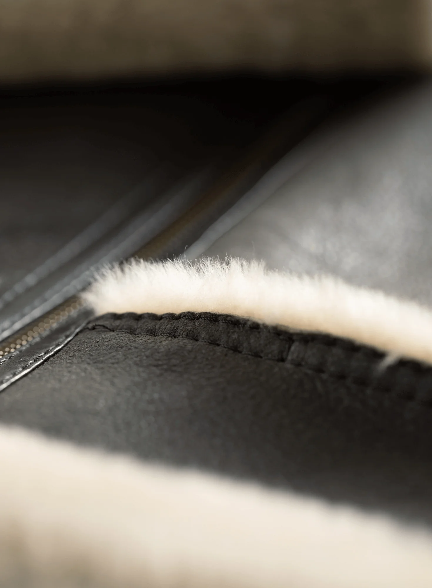 Cropped Kodiak Jacket - Image 3