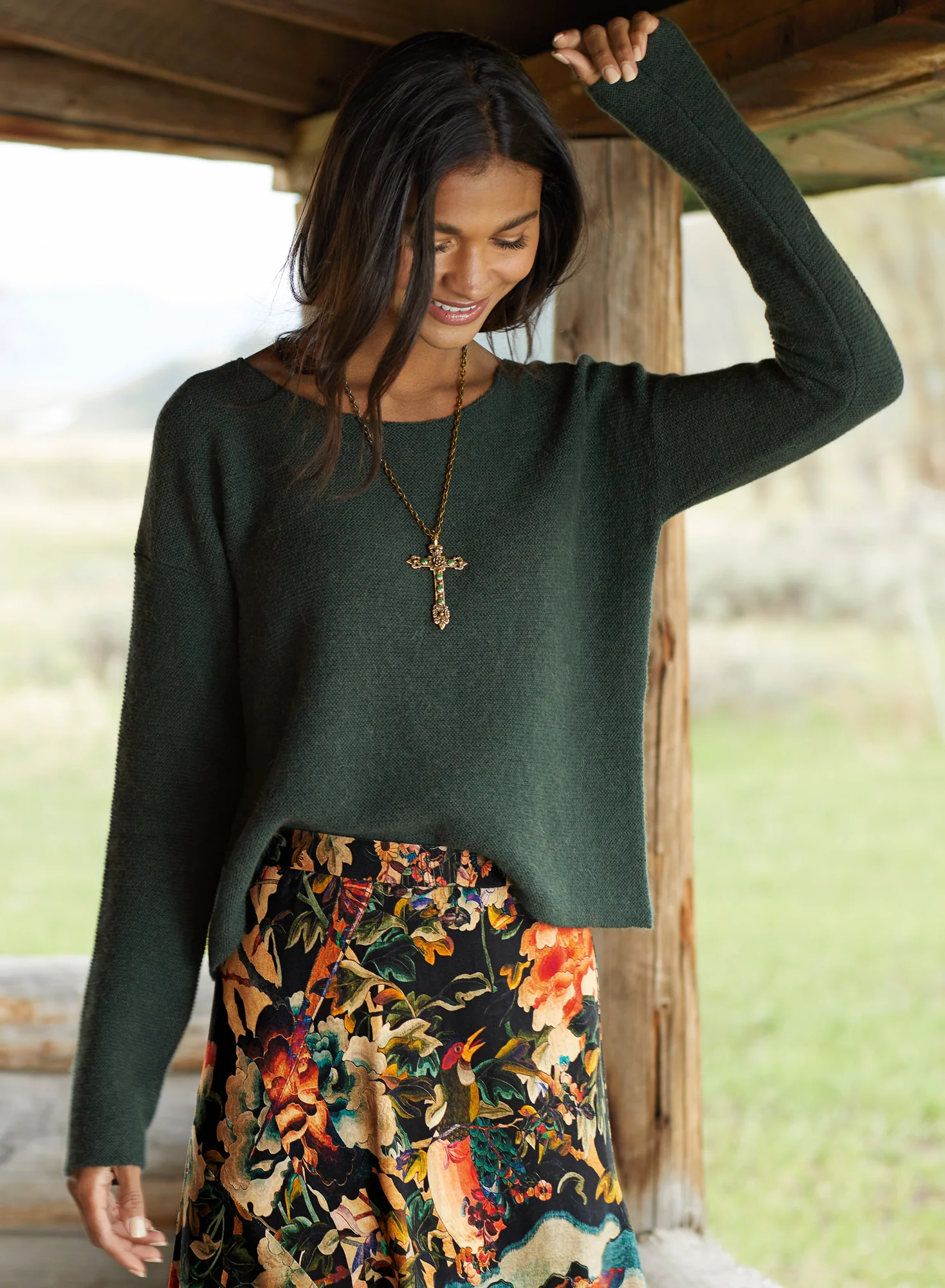 Cruz De La Rosa Necklace - Image 3