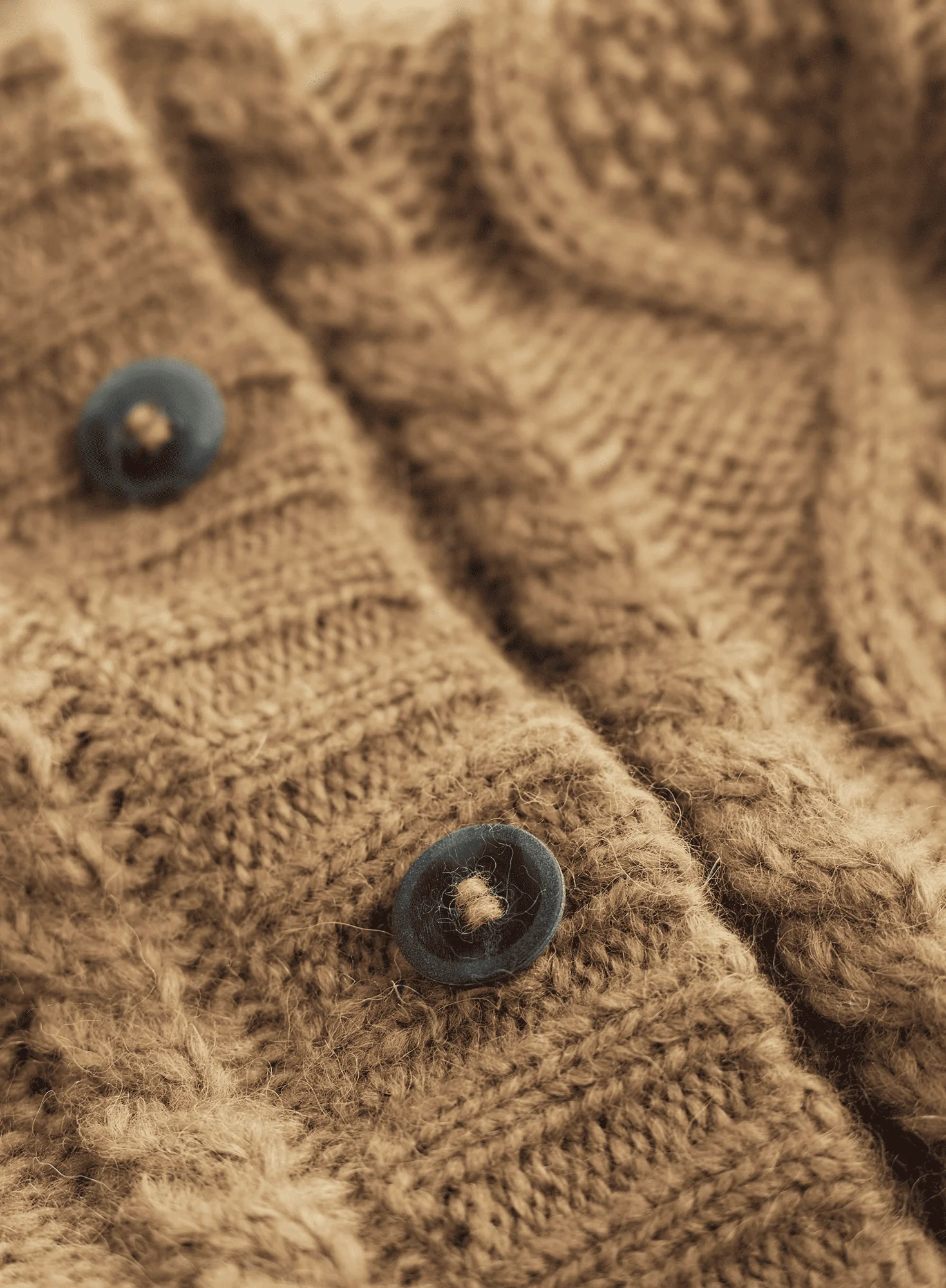 Diamond Short Cardigan - Image 3