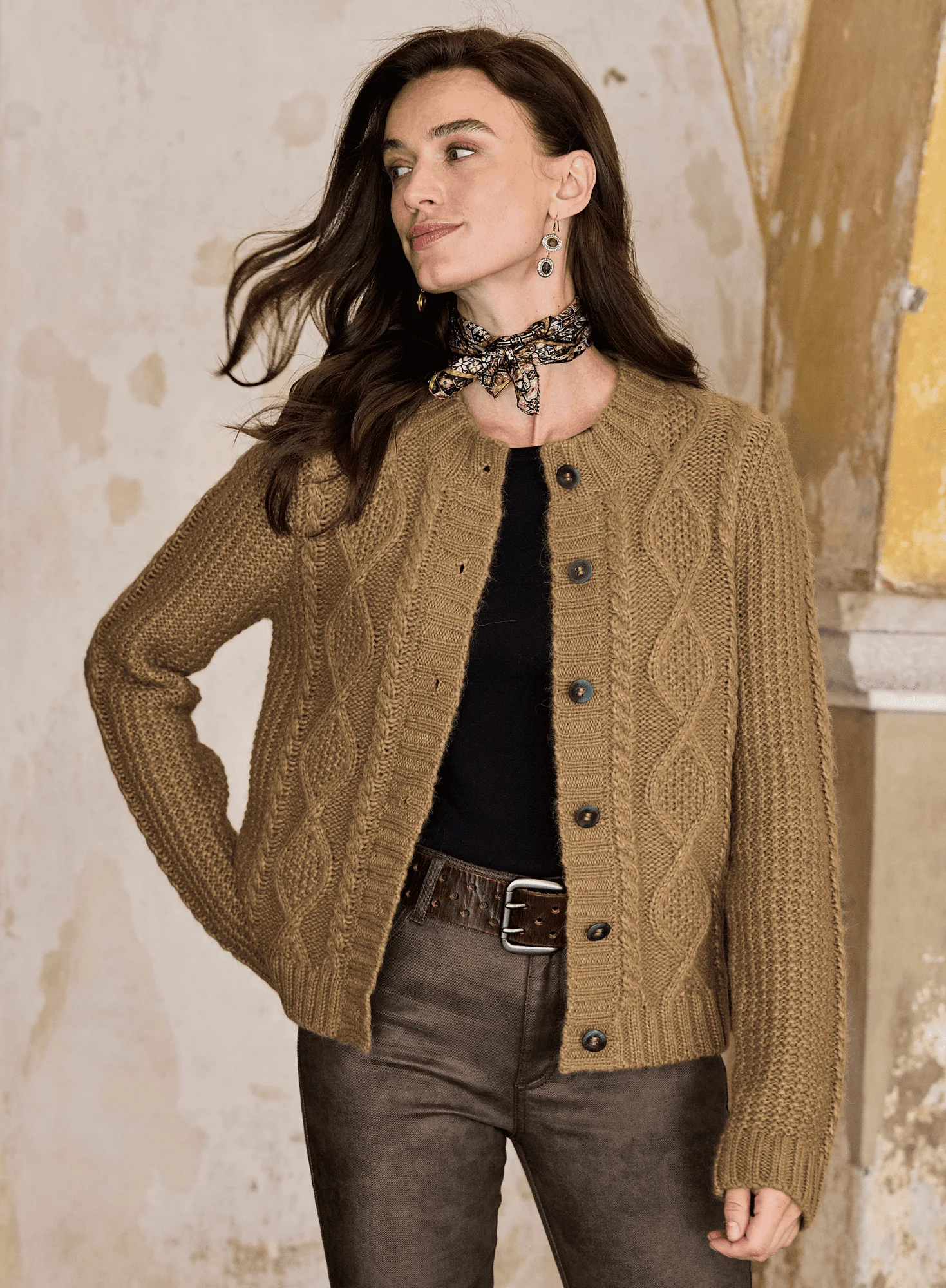 Diamond Short Cardigan - Image 4