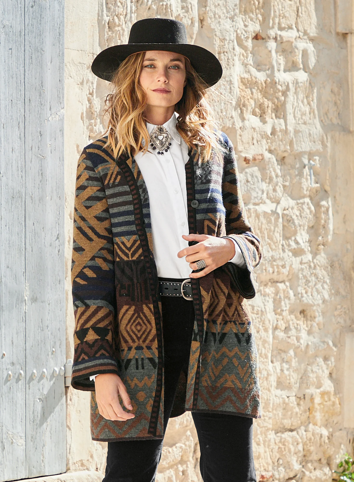 Durango Knit Jacket - Image 2