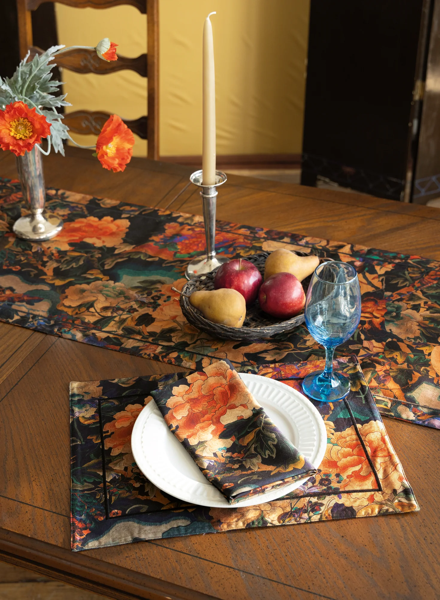 Dynasty Floral Table Runner - Image 2