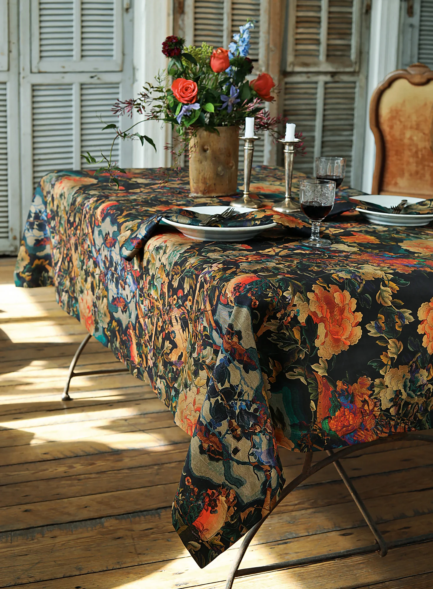 Dynasty Floral Tablecloth