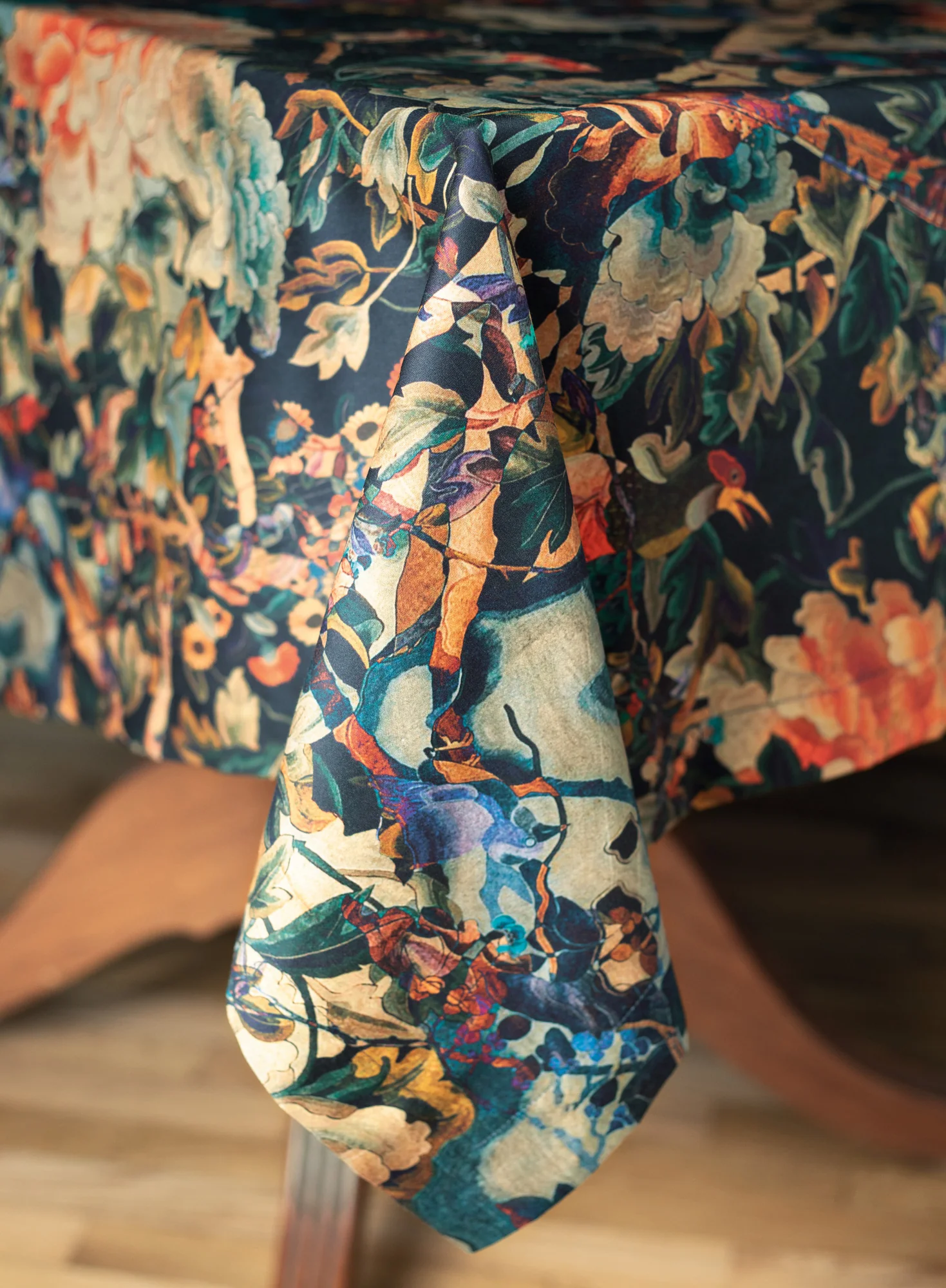 Dynasty Floral Tablecloth - Image 2