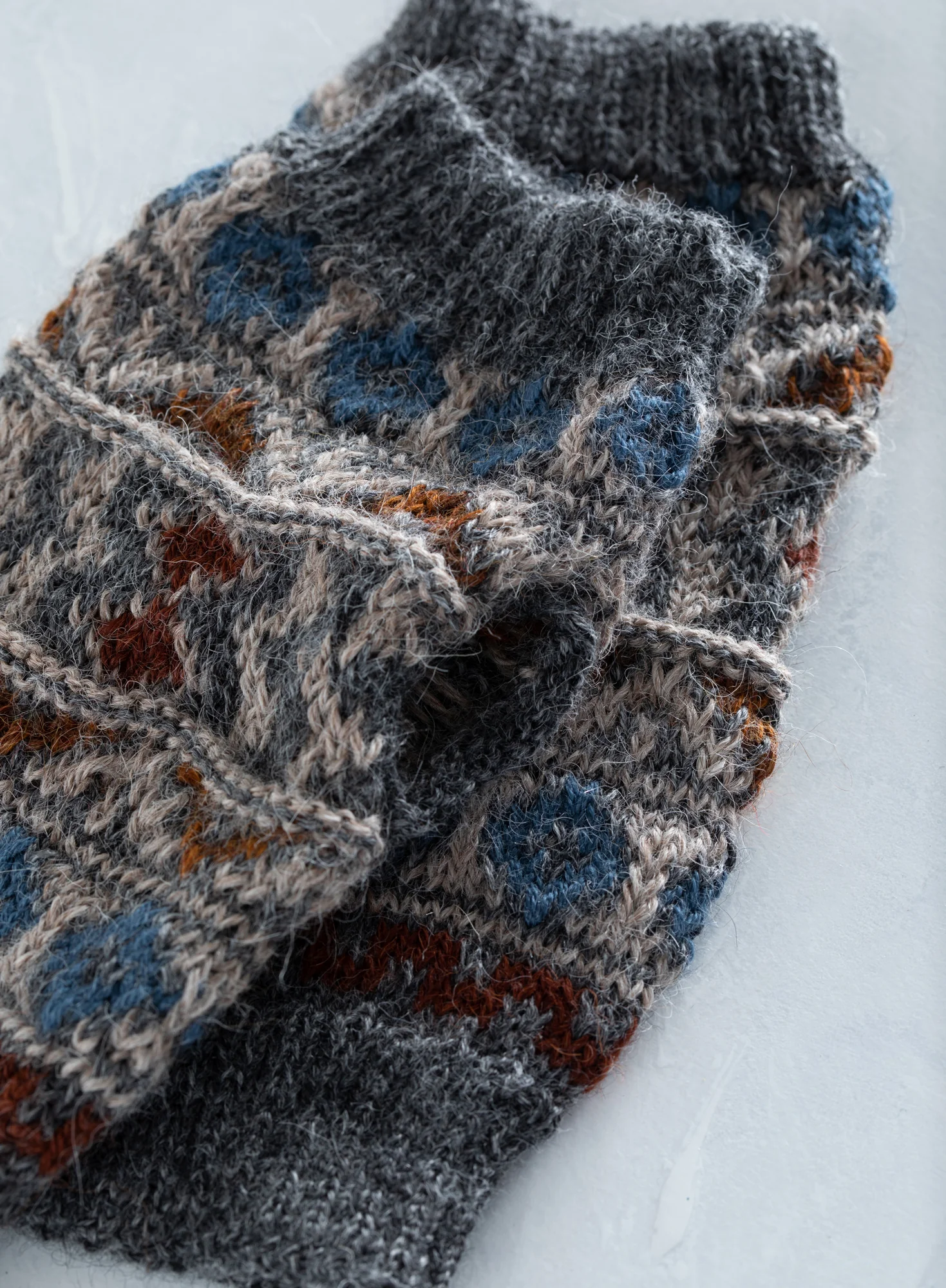 Escondido Fingerless Gloves - Image 3