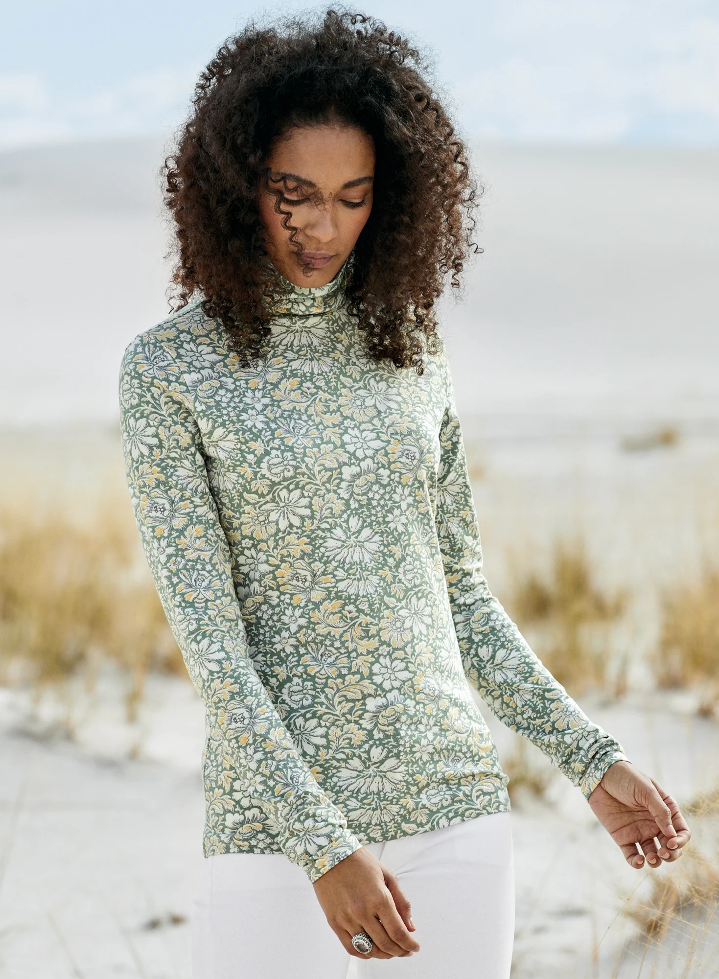 Etched Flowers T-Neck