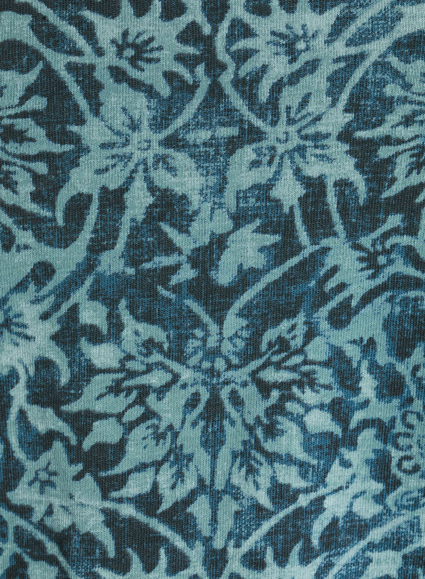 Etched Vine Tee - Image 7