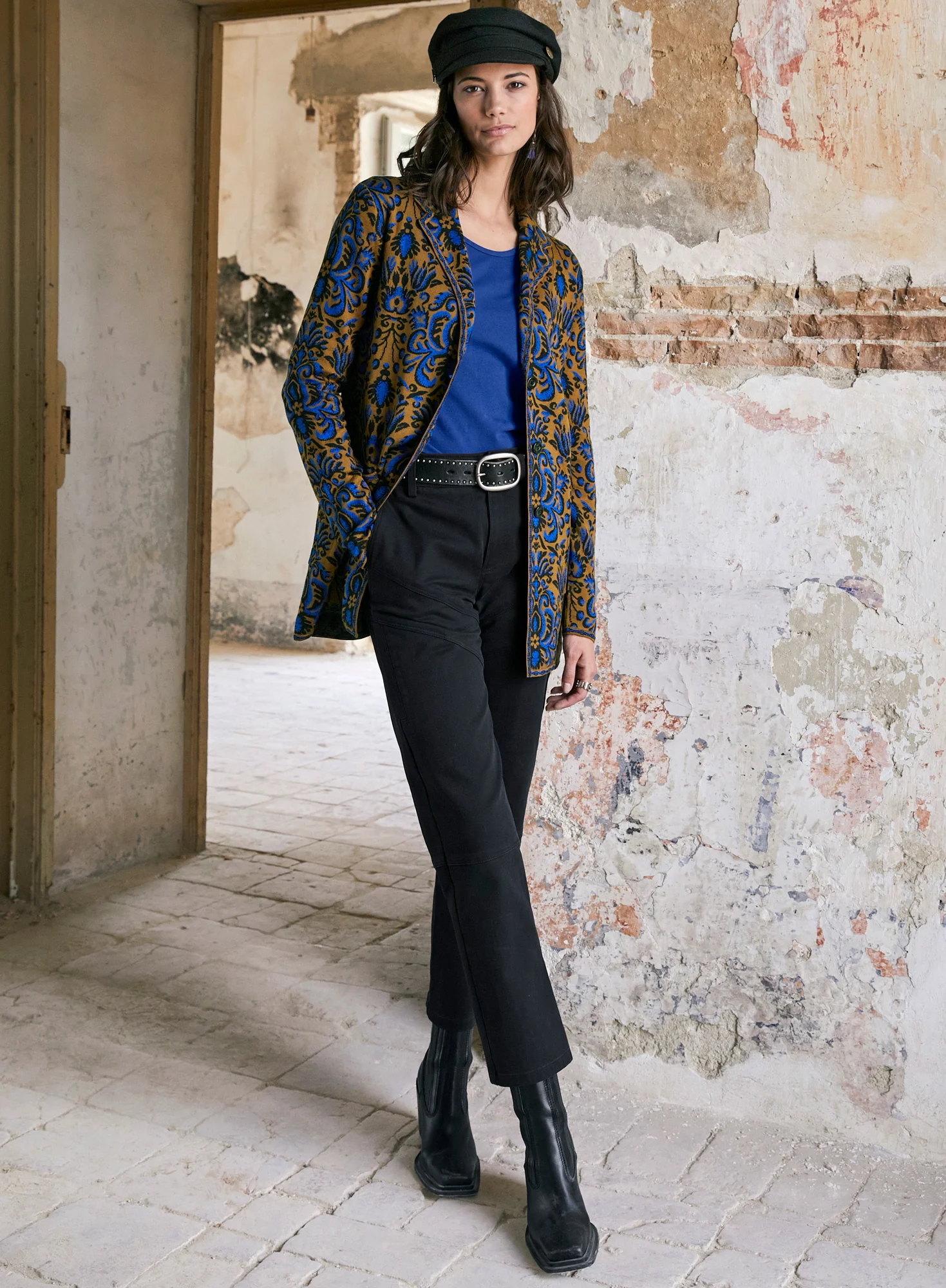 Evie Cropped Pants - Image 6