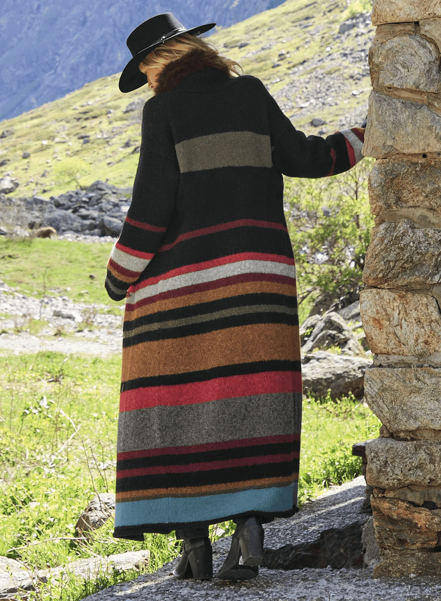 Fribourg Coat - Image 2