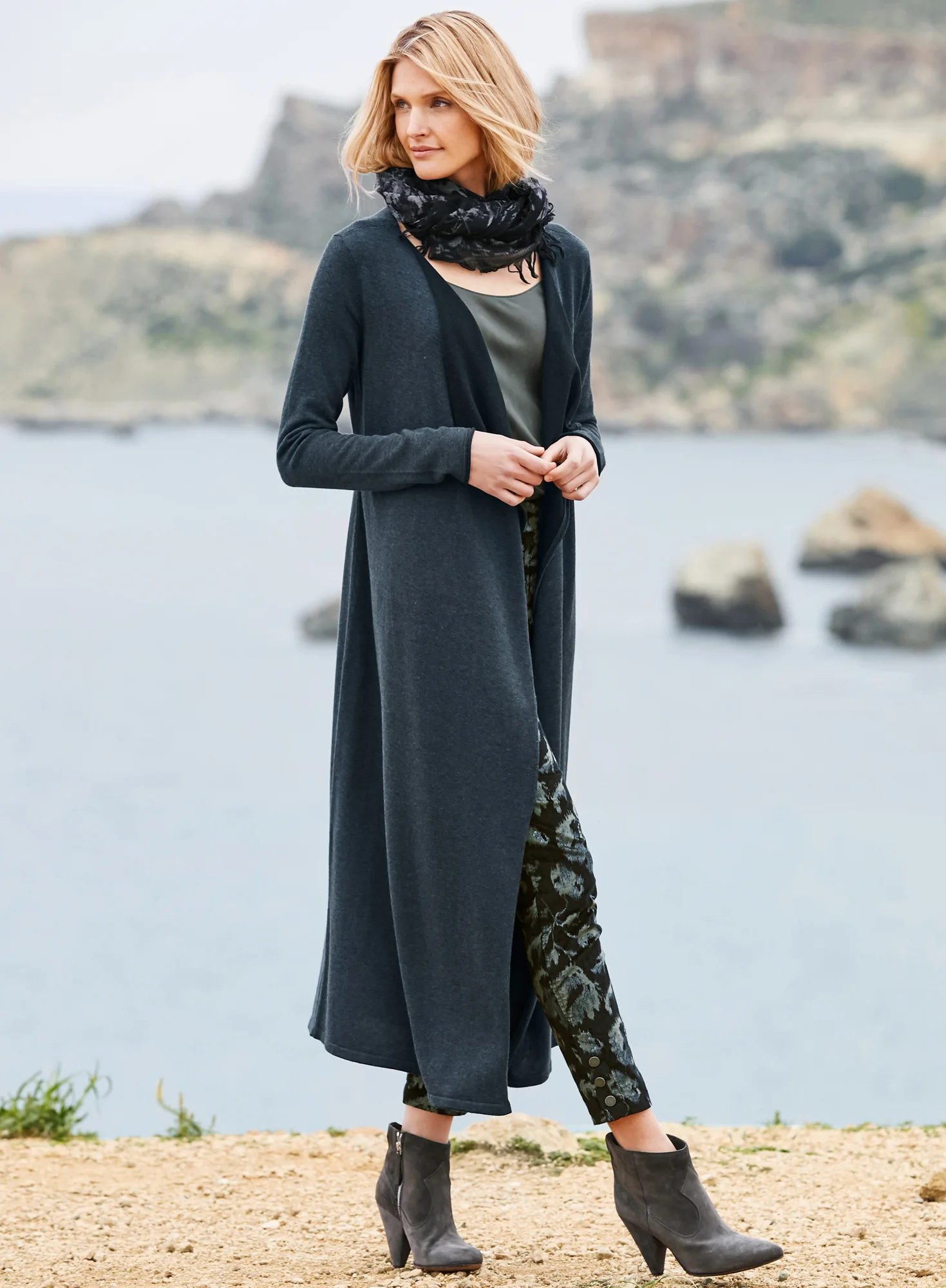 Gallery Cardigan - Image 4