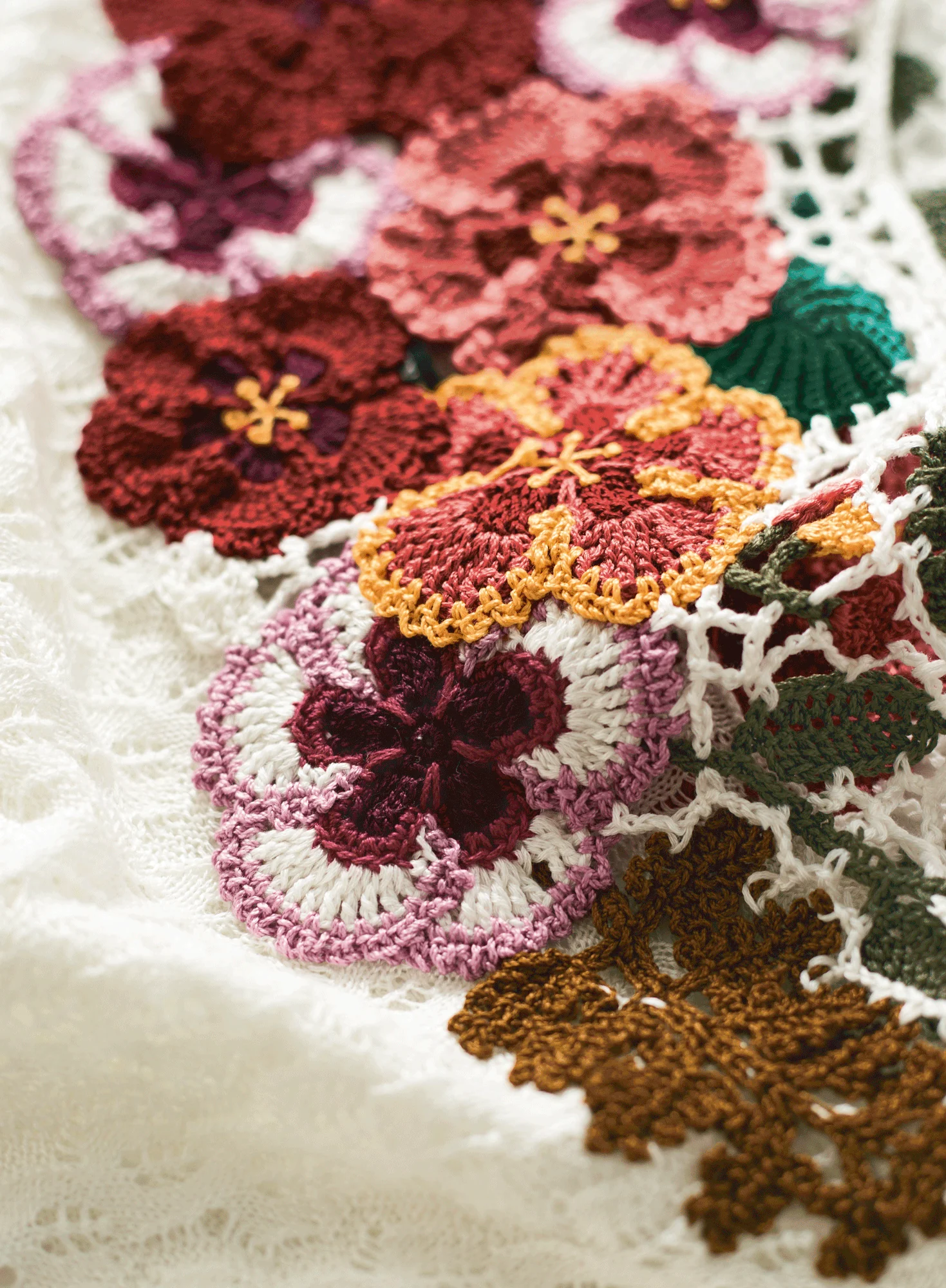 Garland Lace Top - Image 3
