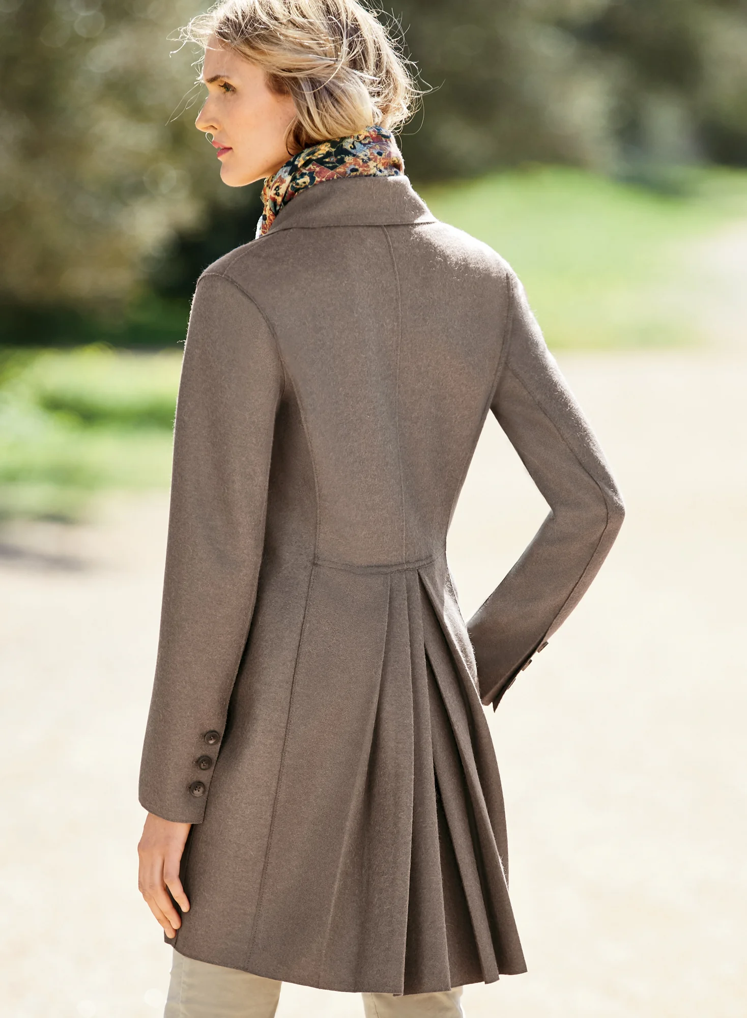 Grantham Coat - Image 2