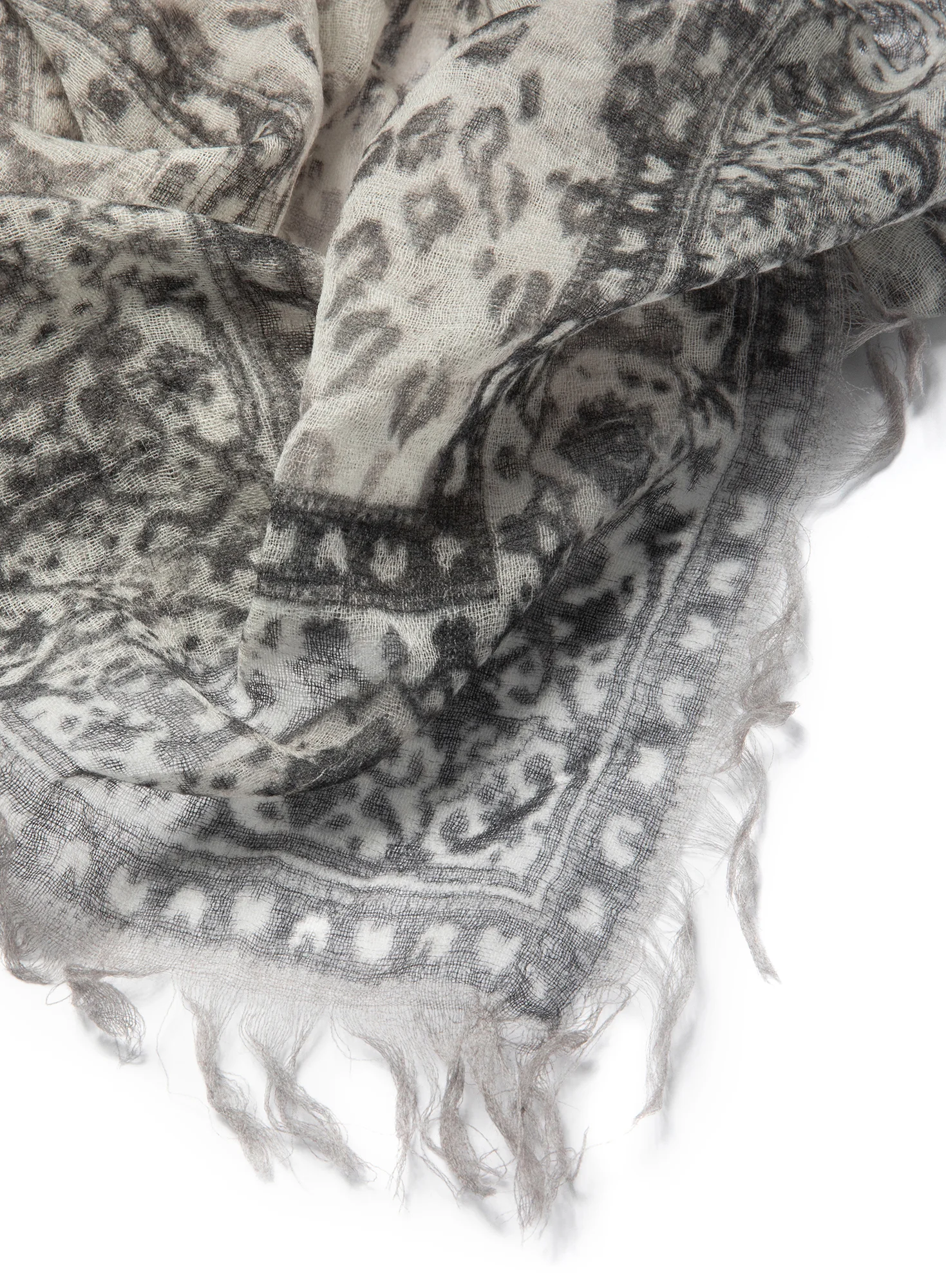 Grey Faunal Scarf - Image 2