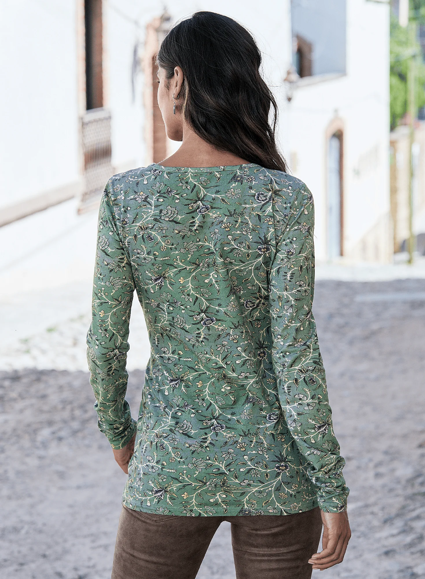 Jasmine Tee - Image 2