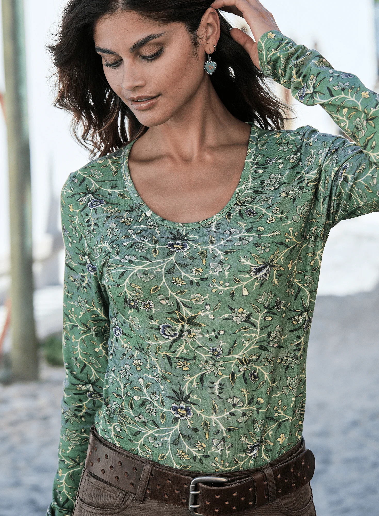 Jasmine Tee - Image 4