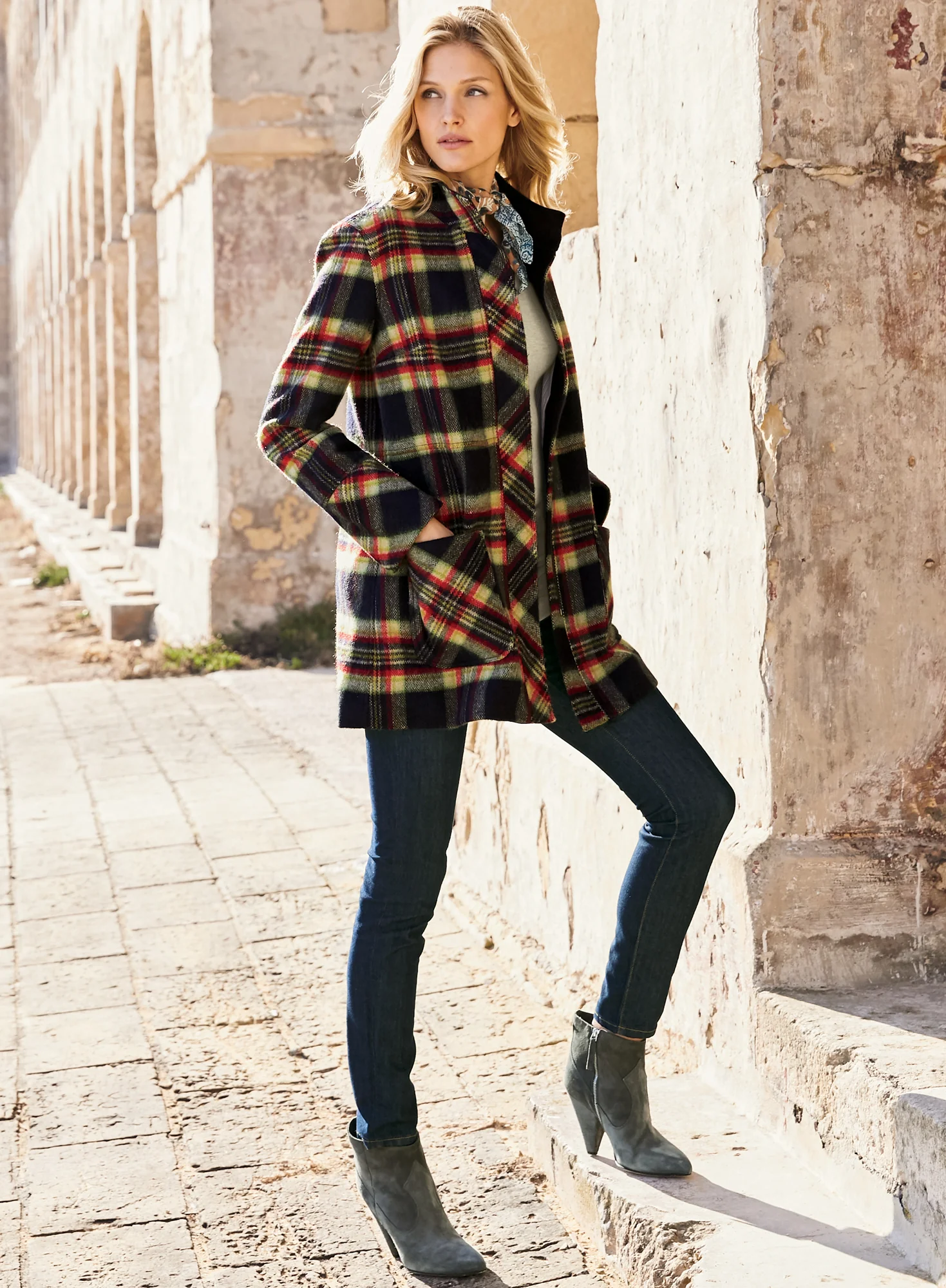 Kate 5-Pocket Jeans - Image 8