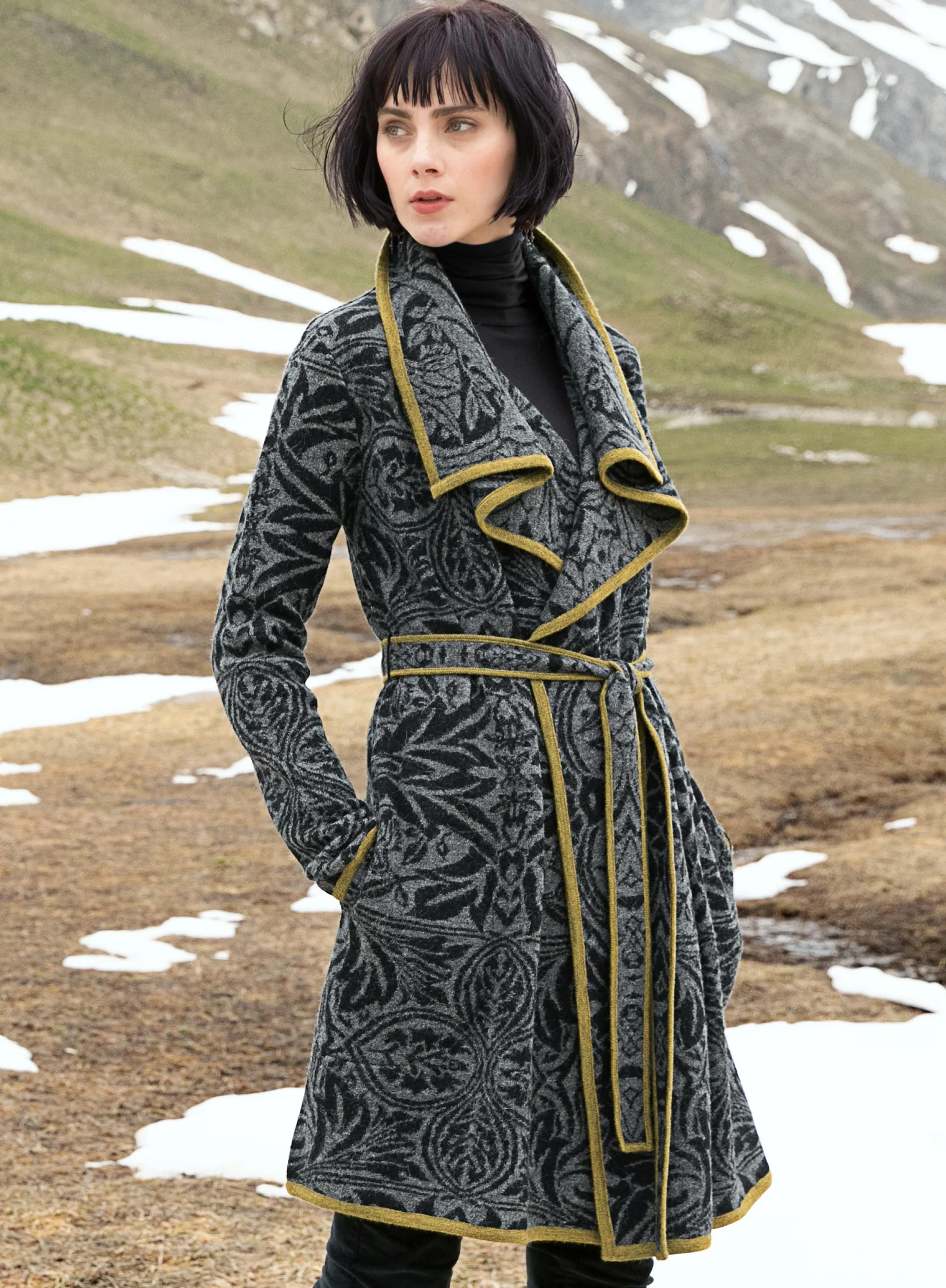 Kelmscott Knit Coat - Image 6