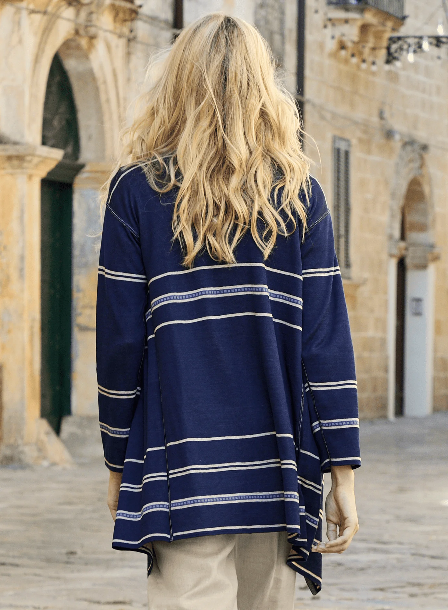 Kenitra Reversible Cardigan - Image 4