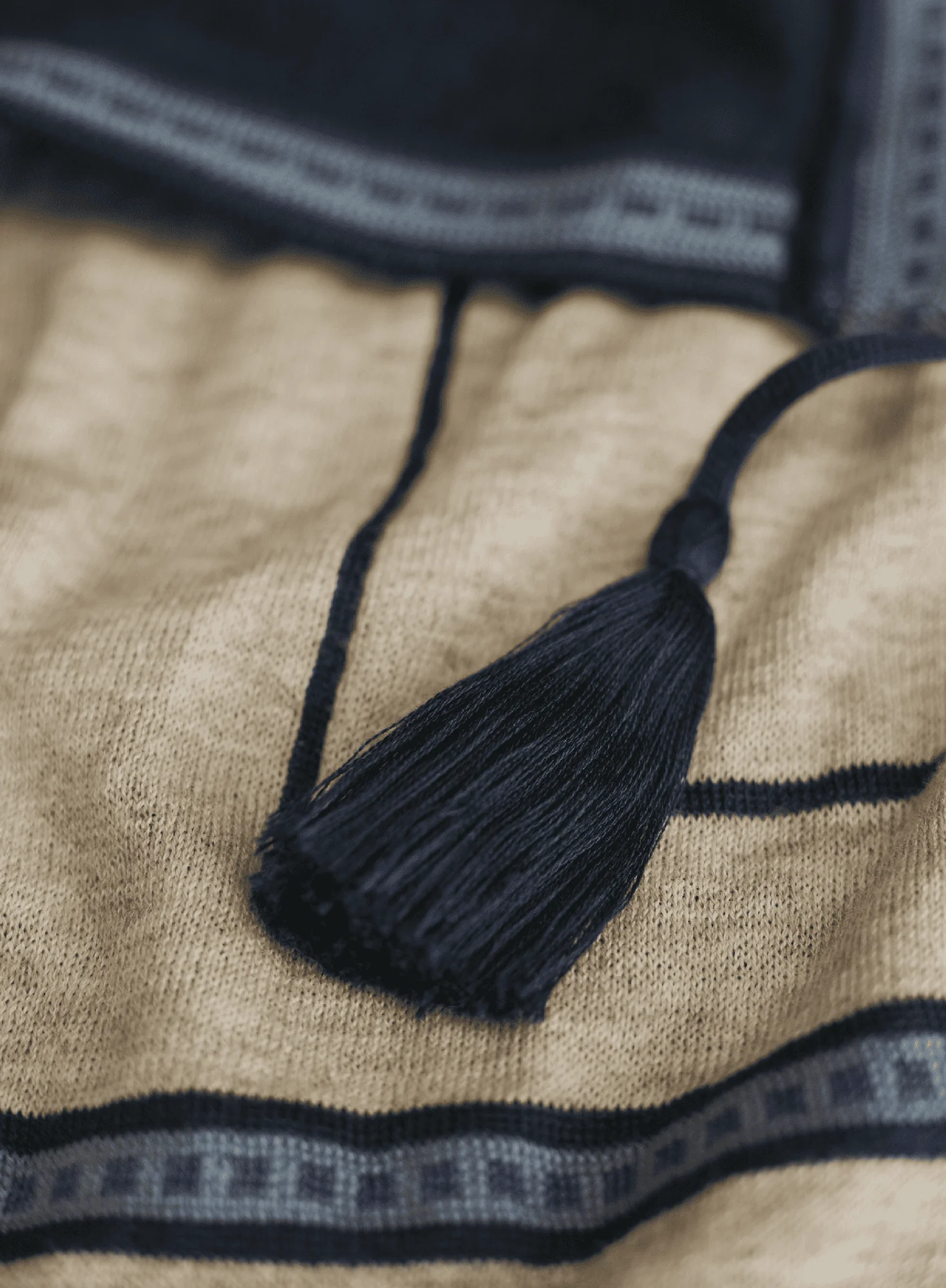 Kenitra Reversible Cardigan - Image 5