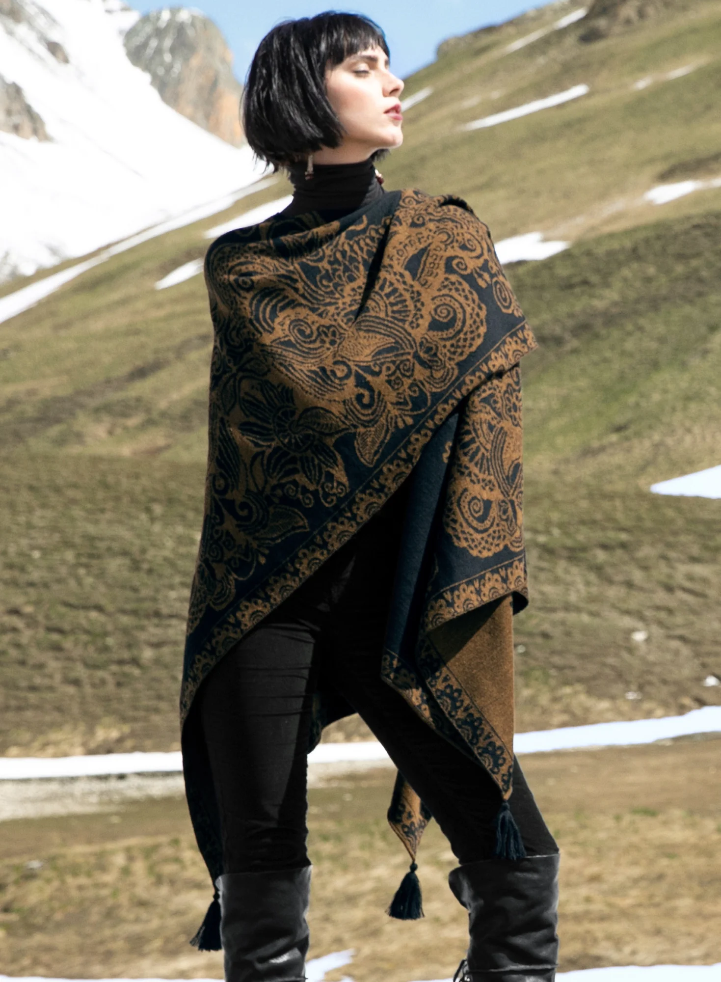 Khokhloma Reversible Ruana - Image 6