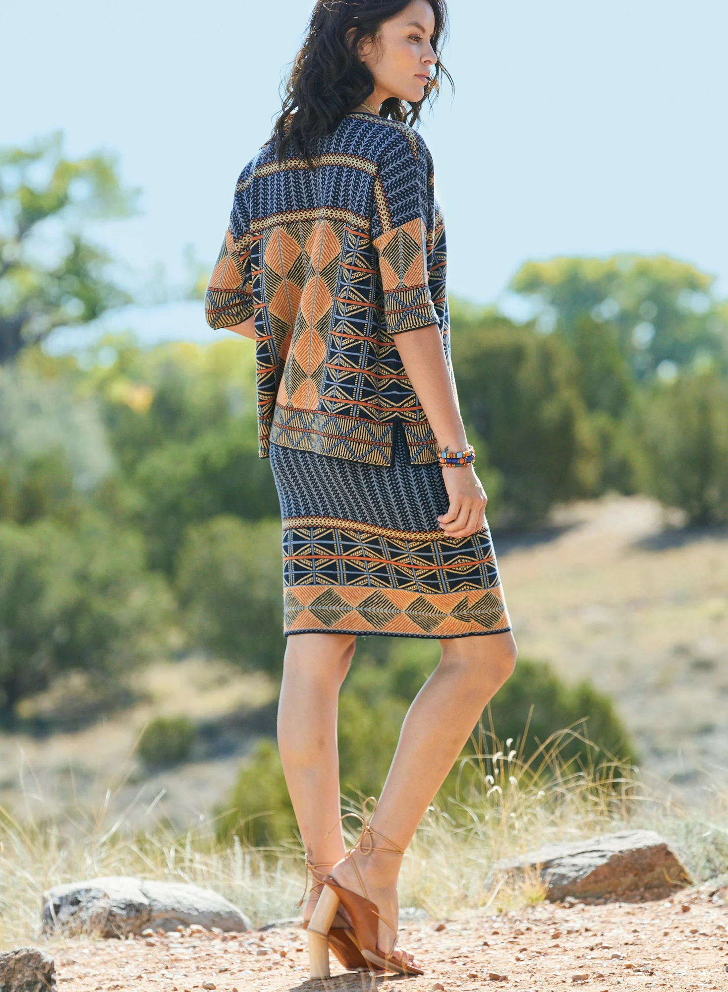 Kiribati Pencil Skirt - Image 2