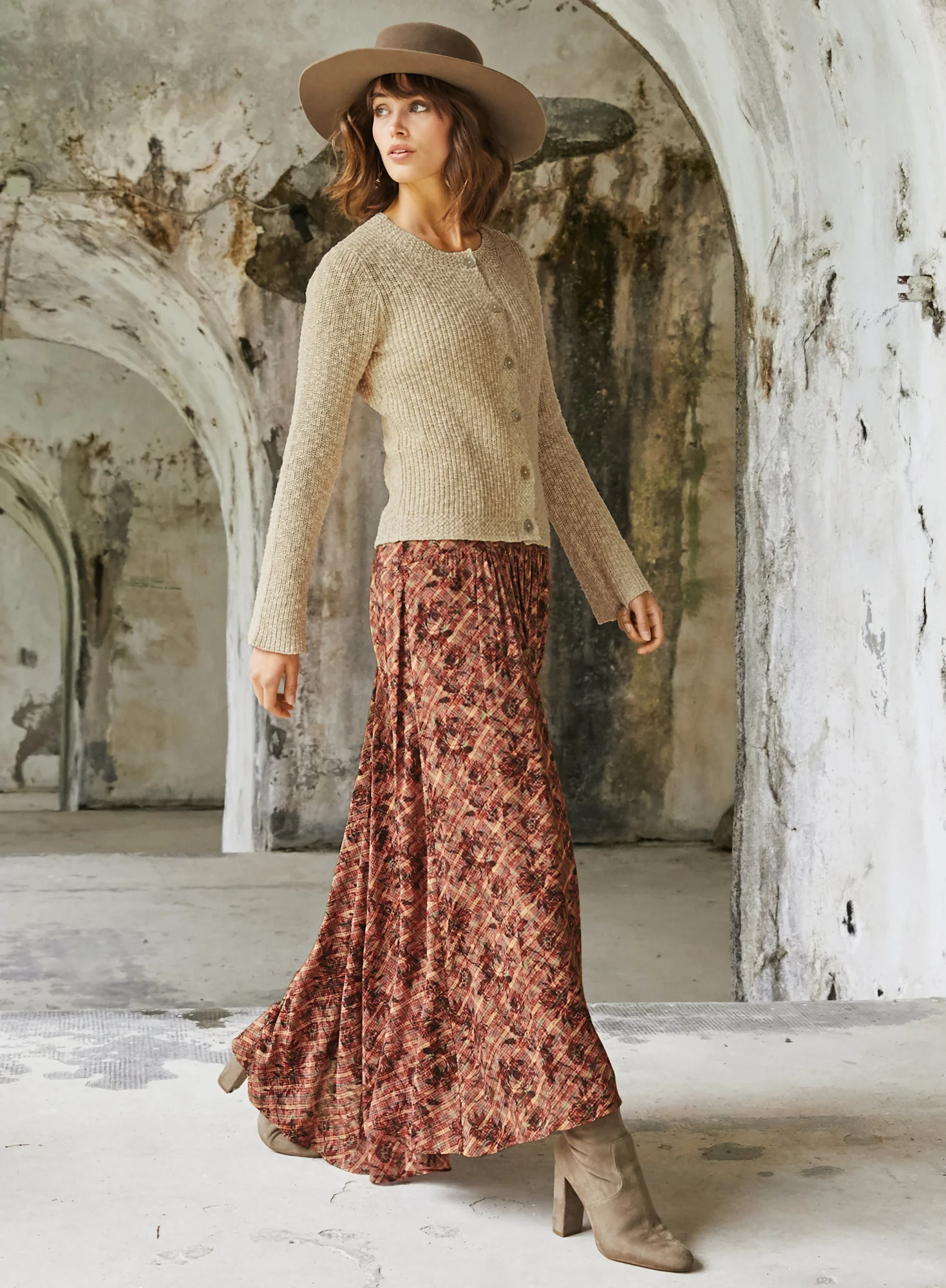 Kirkwall Maxi-Skirt - Image 4