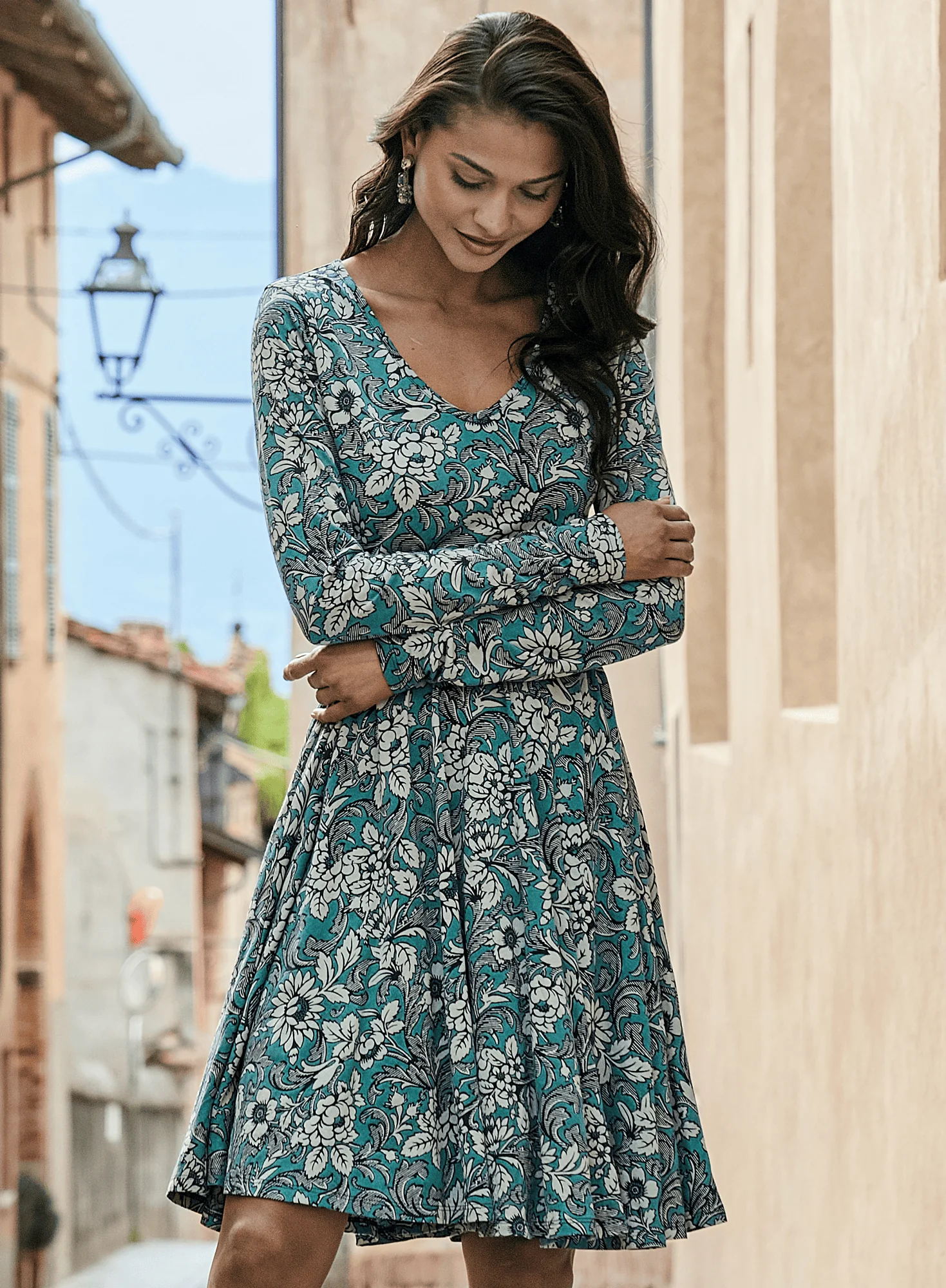 Laurel Wallpaper Dress - Image 4