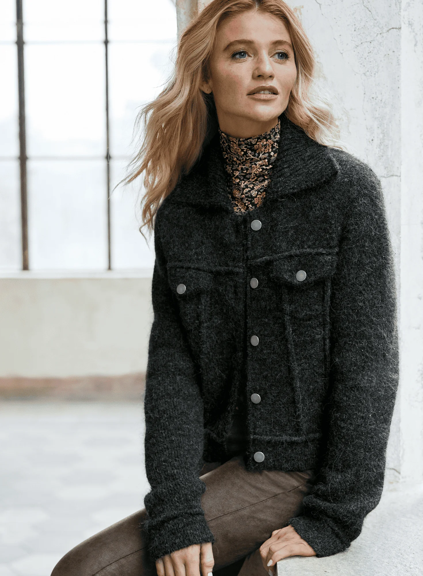 Lincoln Knit Jacket - Image 4