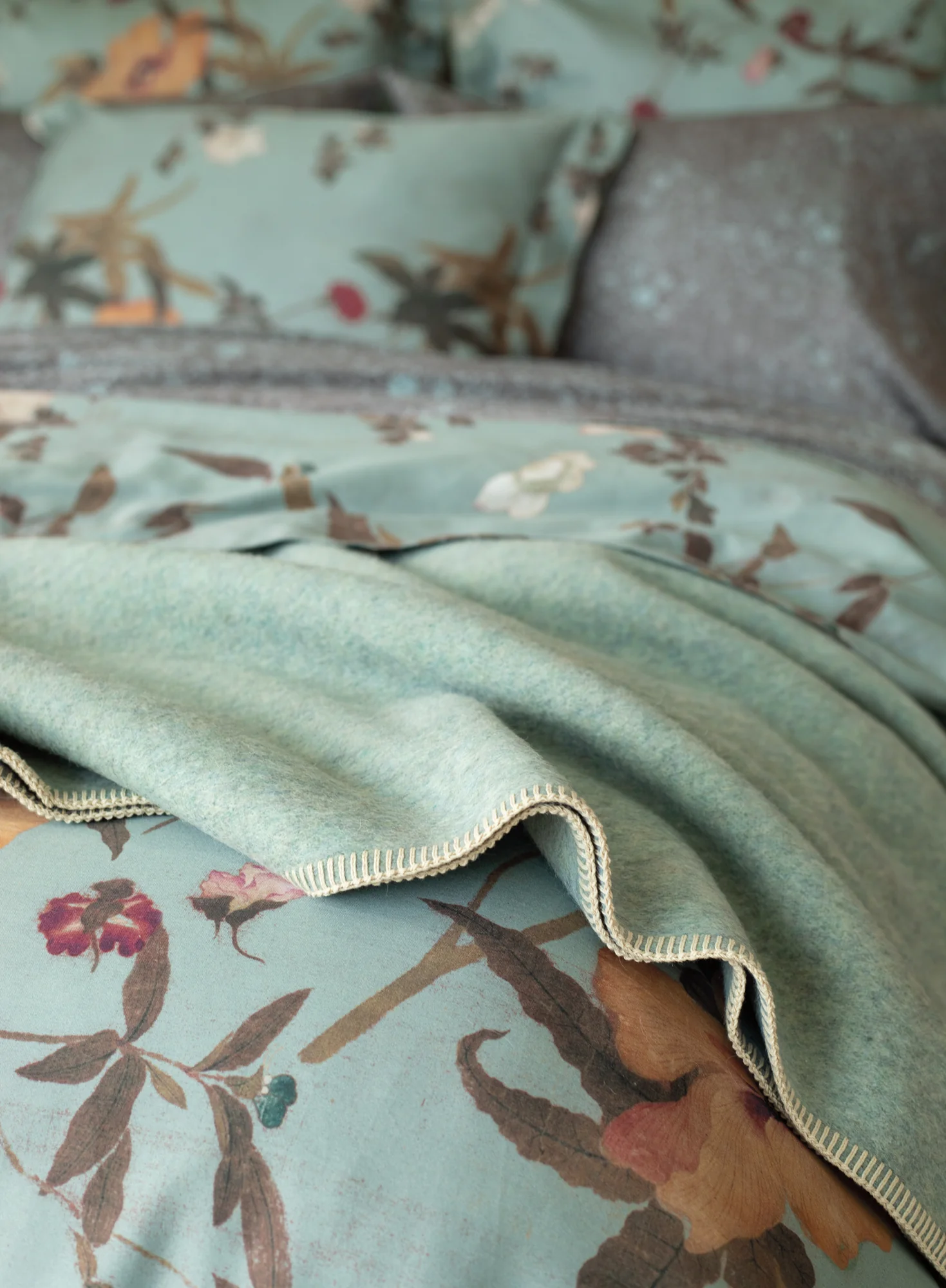 Luxe Blanket Stitch Throw - Image 4