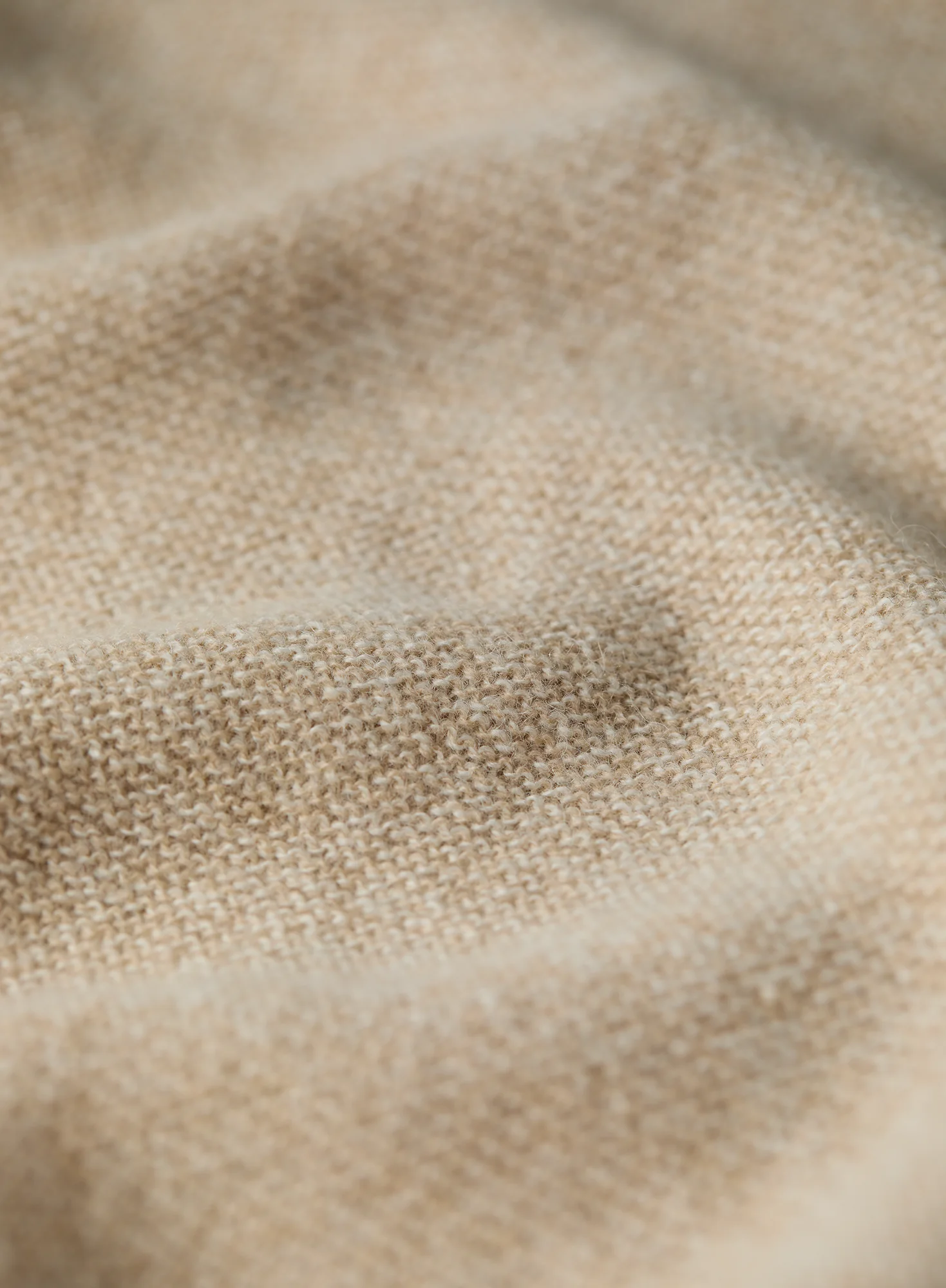 Luxe Links V-Neck - Image 2