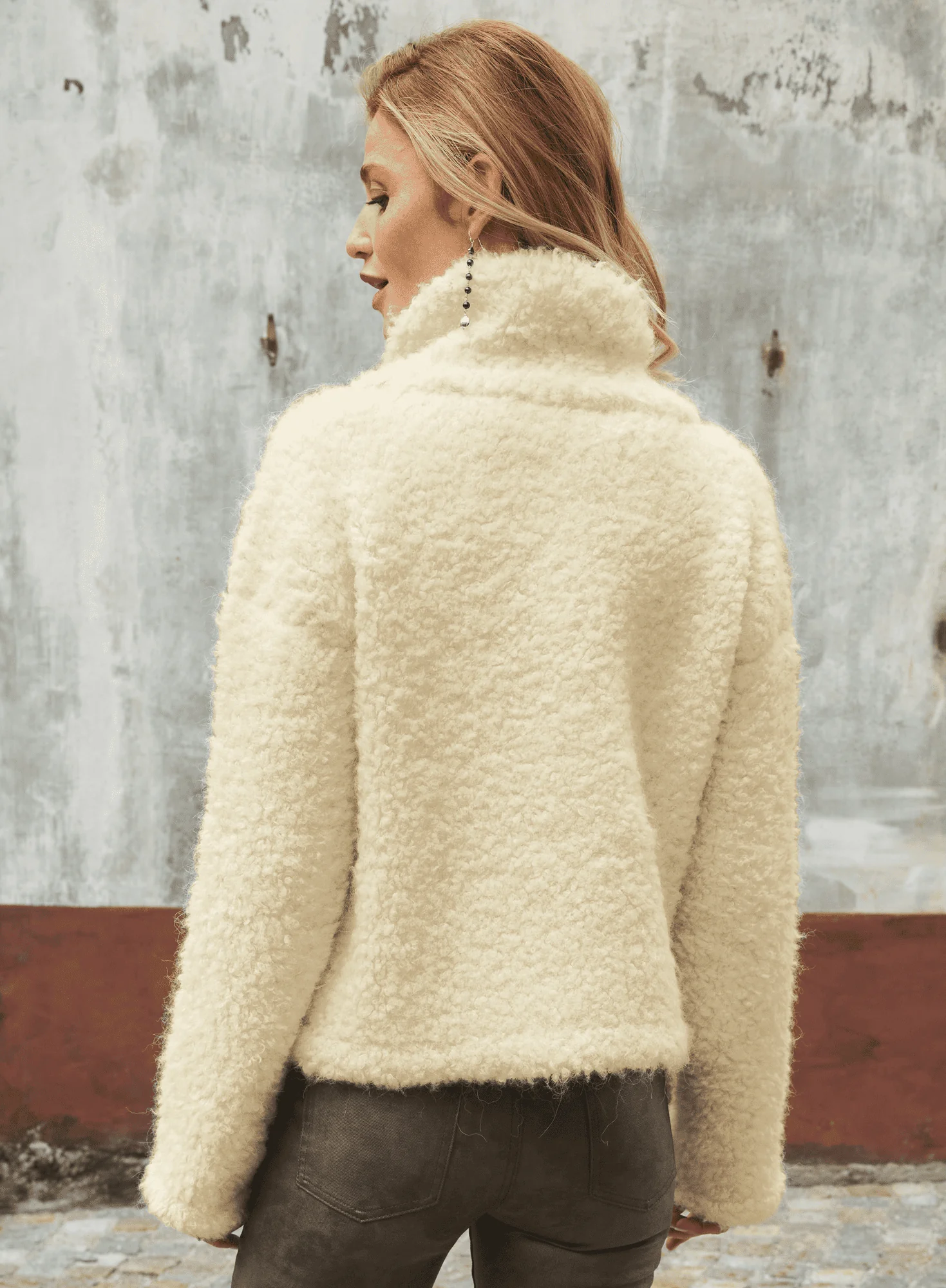 Matterhorn T-Neck - Image 2