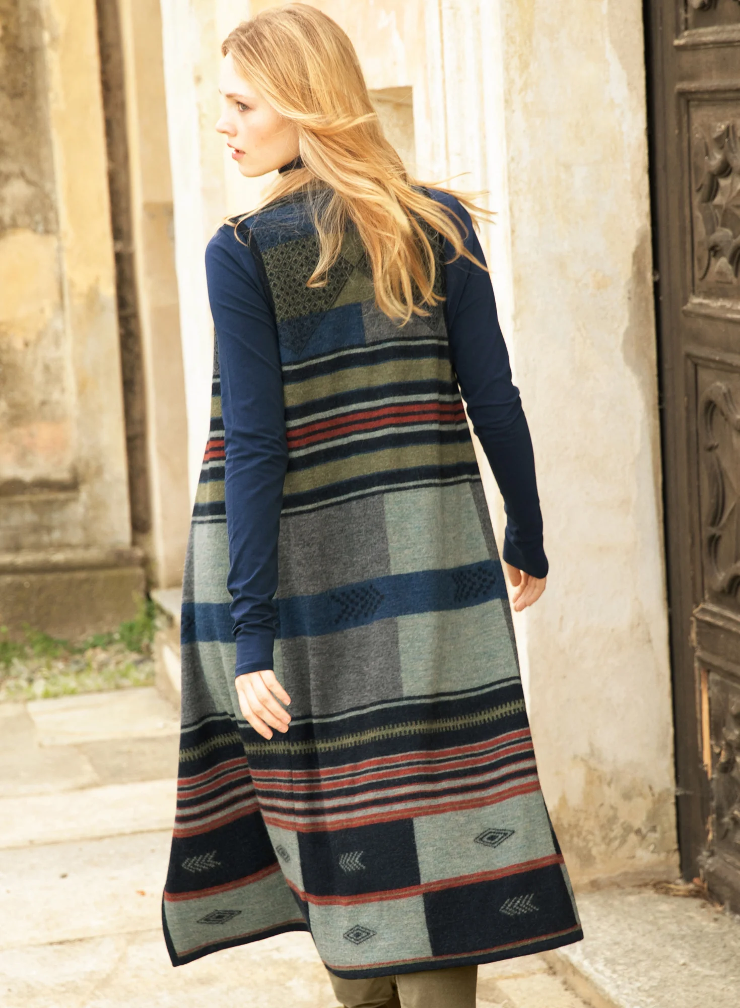 Mende Long Vest - Image 2